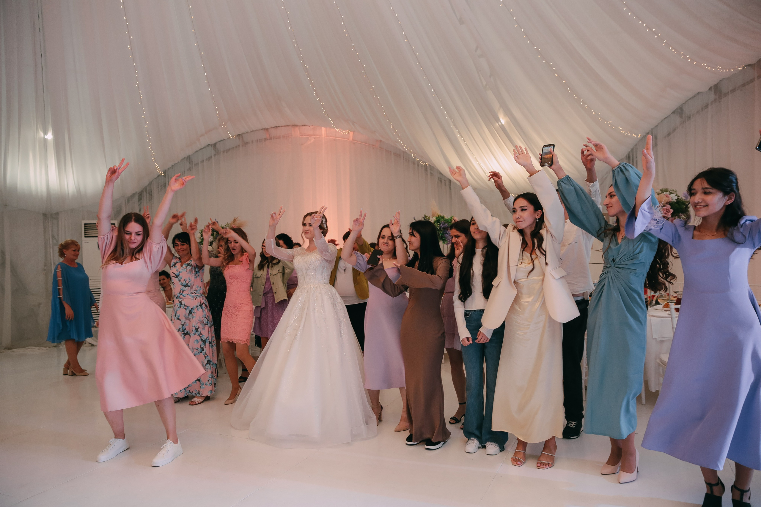 Ангелина и Наби (Организация: Свадебное агентство «Перцы»). Катерина Макиева