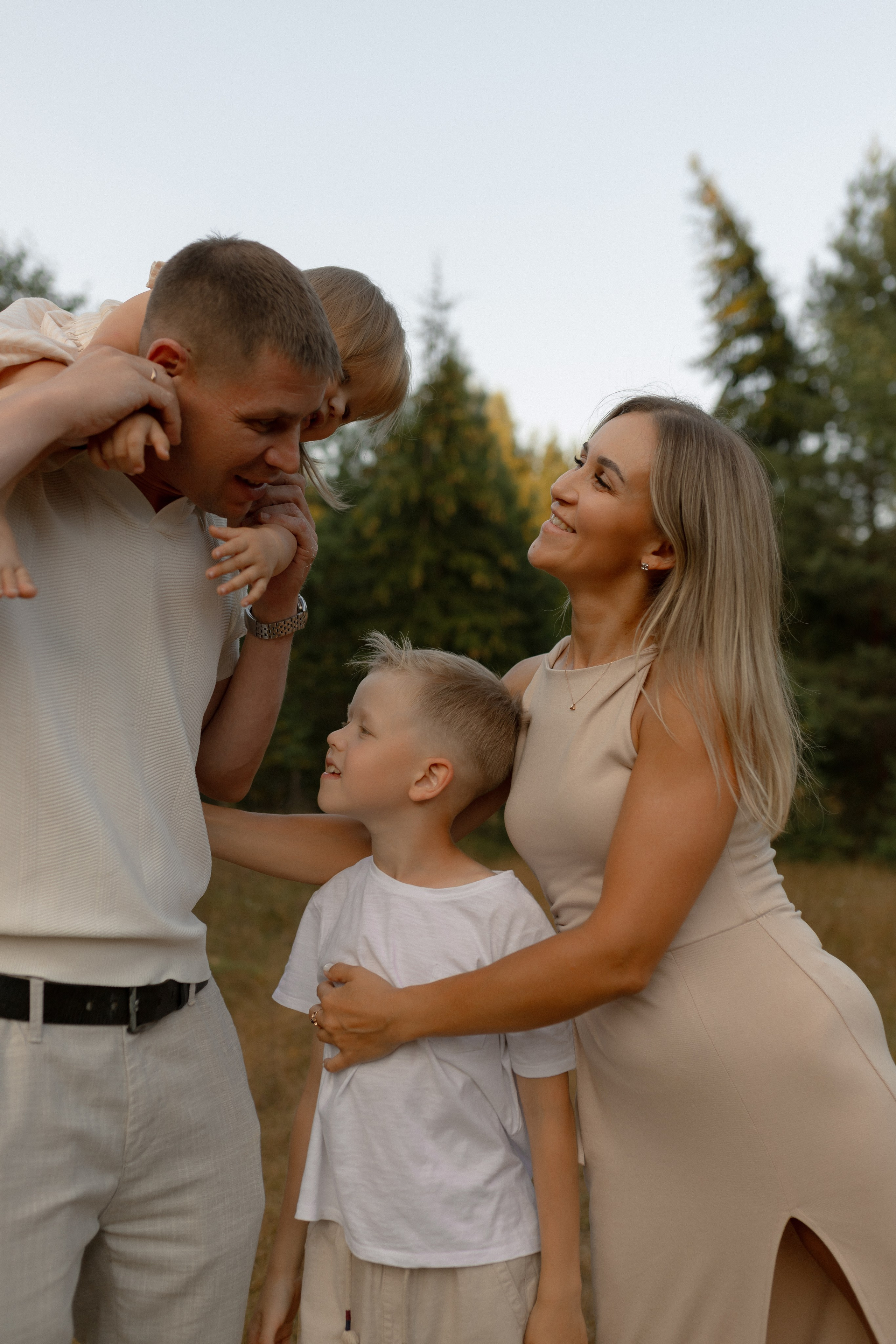 Алексей, Мария, Ваня и Варя. Фотограф Татьяна Семенова