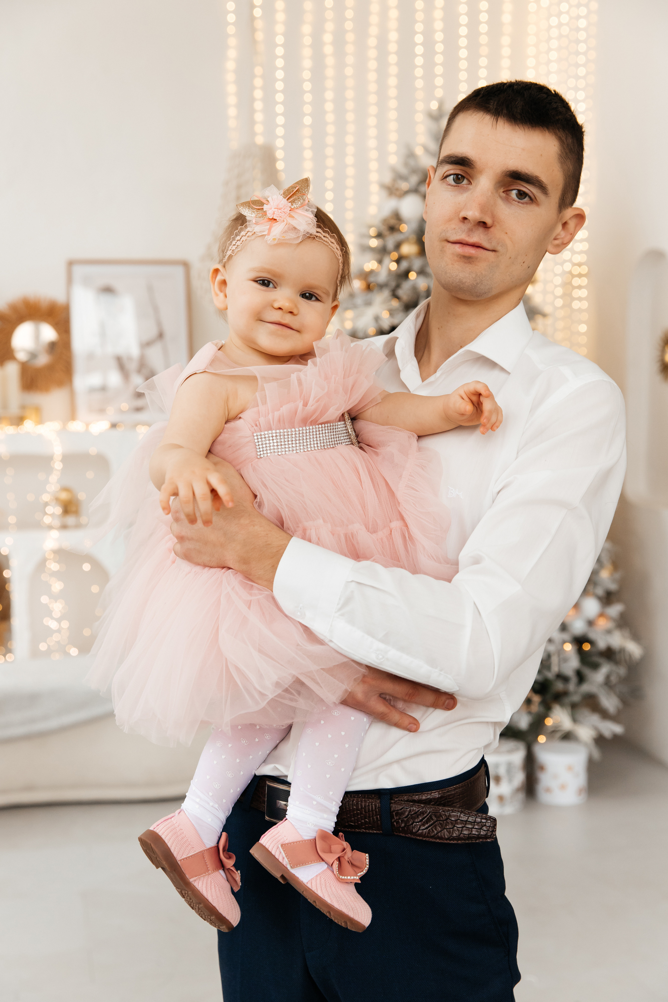 Ani's first new year. ФОТОГРАФ