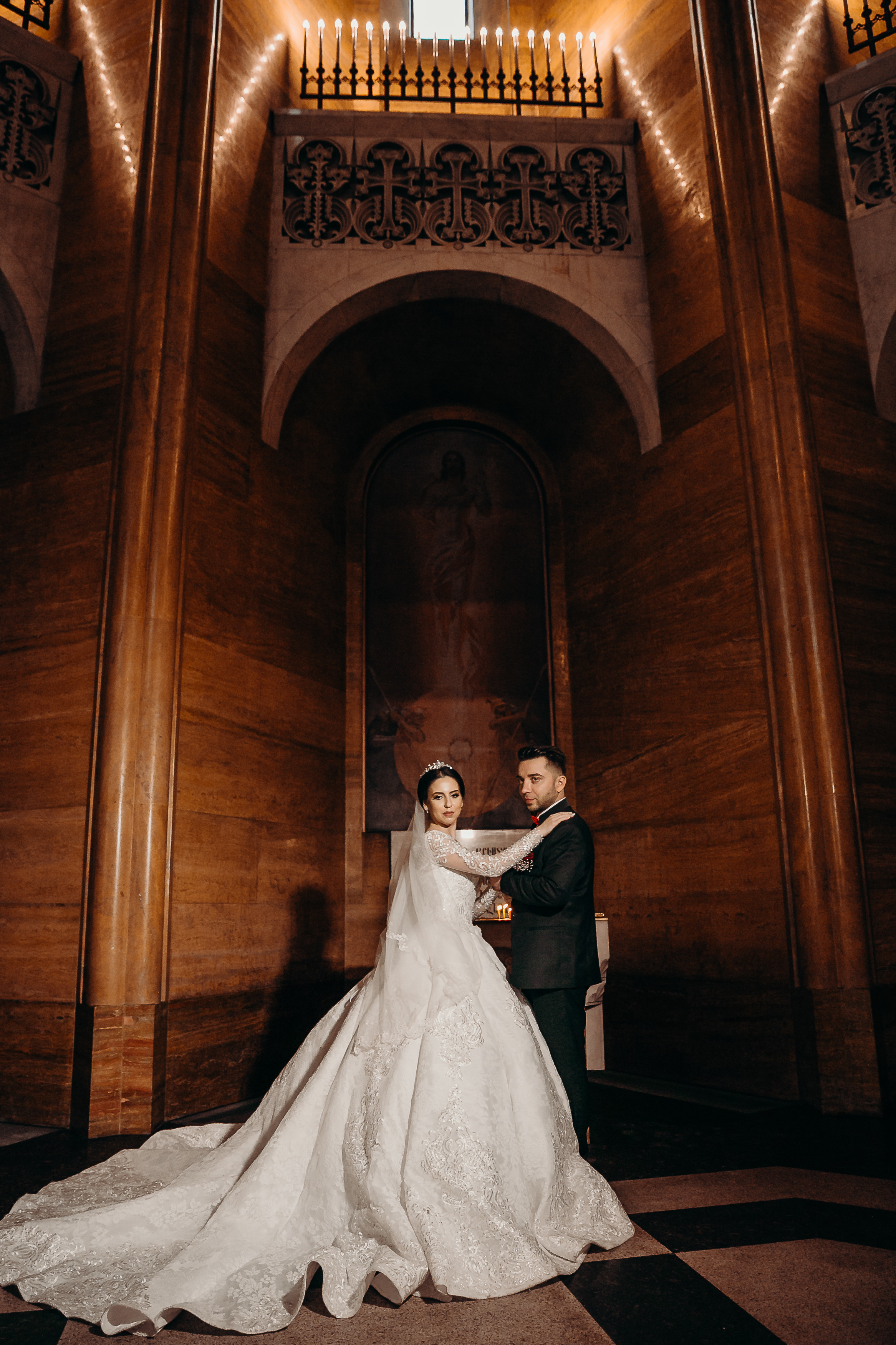 Свадебный фотограф на венчание в армянском Храме