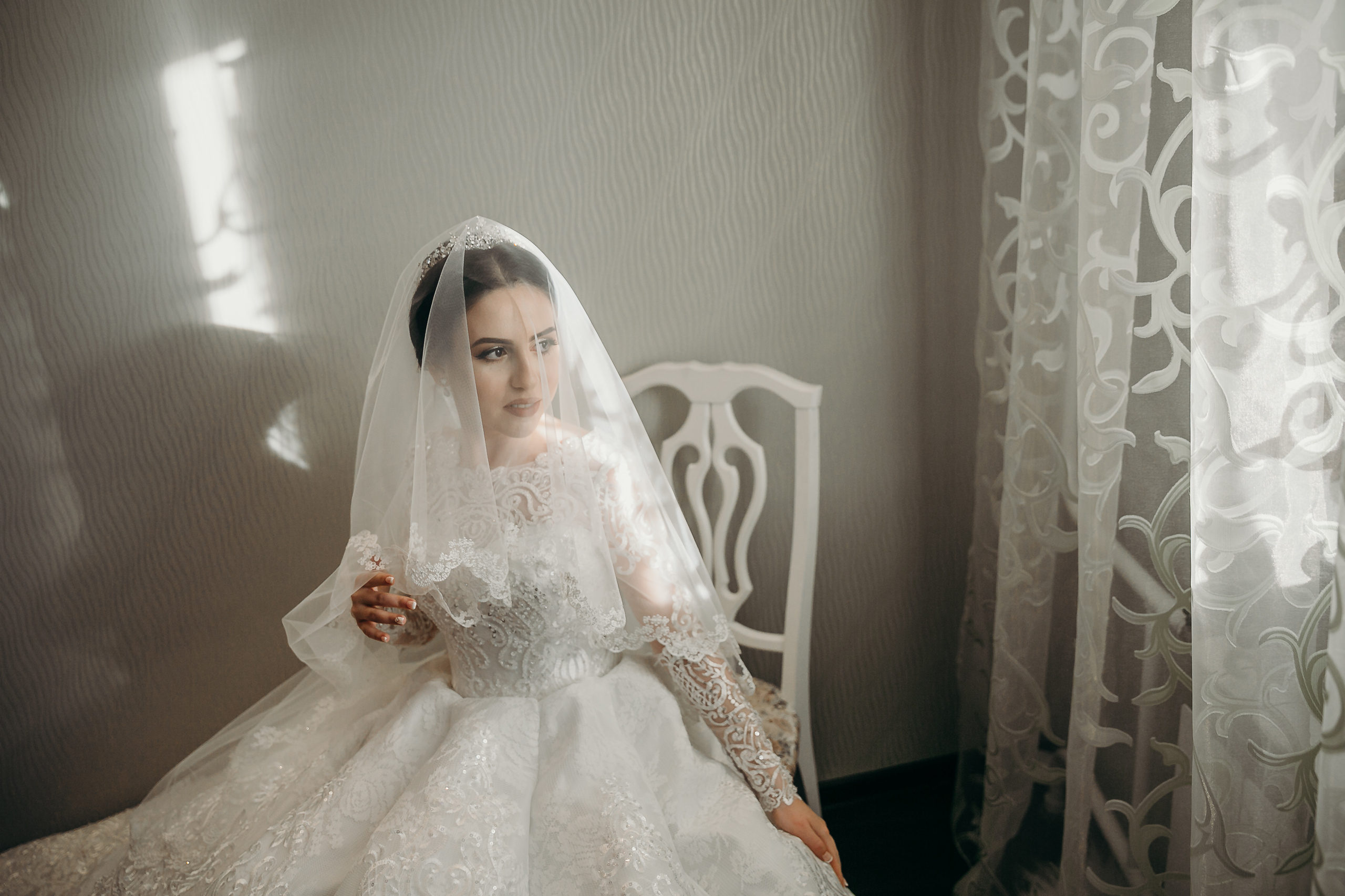 Свадебный фотограф на венчание в армянском Храме