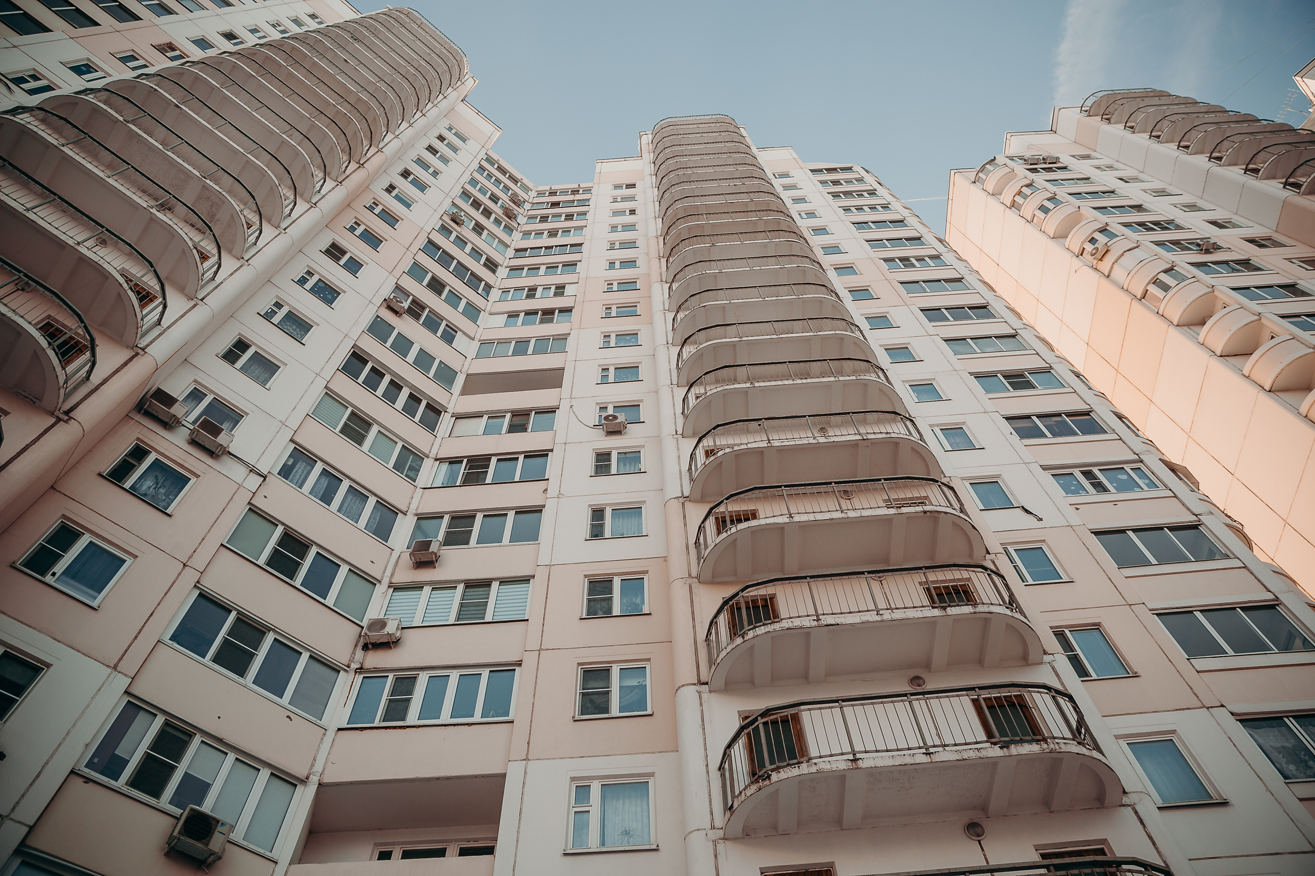 Свадебный фотограф на венчание в армянском Храме