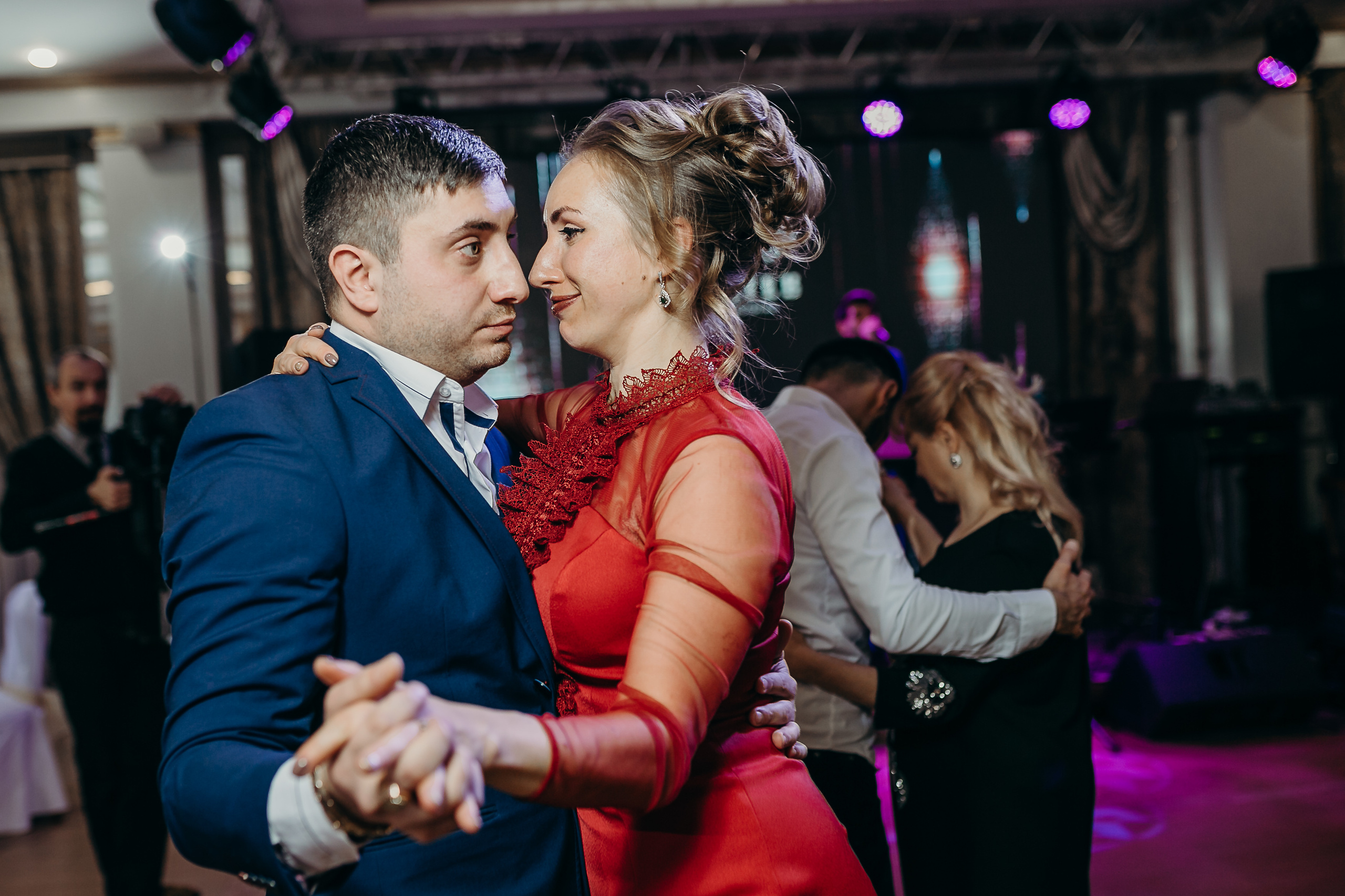 Свадебный фотограф на венчание в армянском Храме