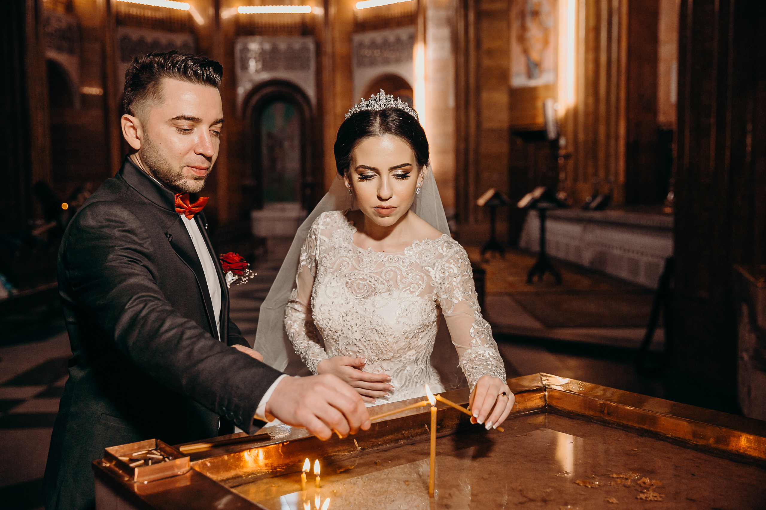Свадебный фотограф на венчание в армянском Храме