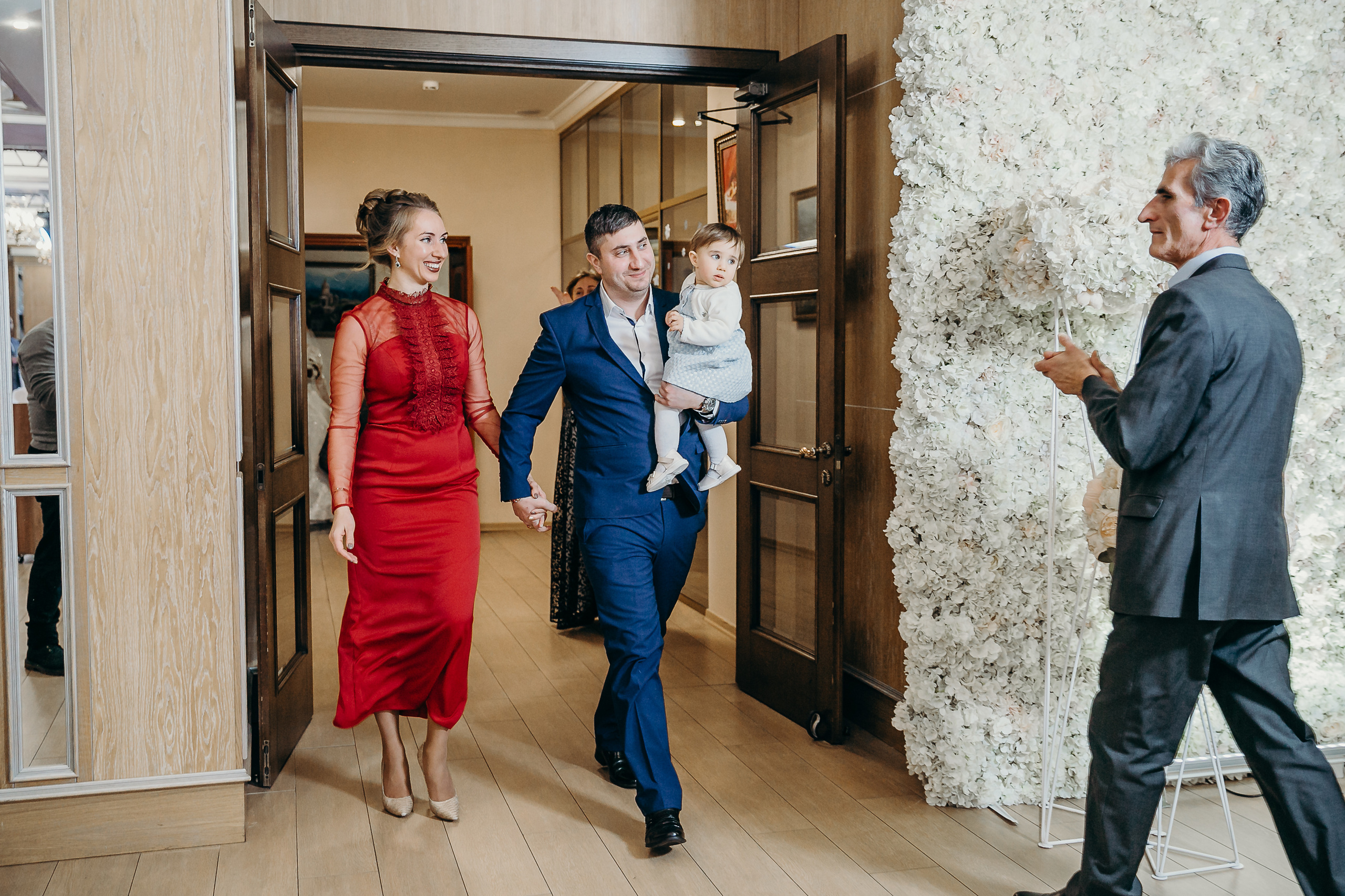 Свадебный фотограф на венчание в армянском Храме