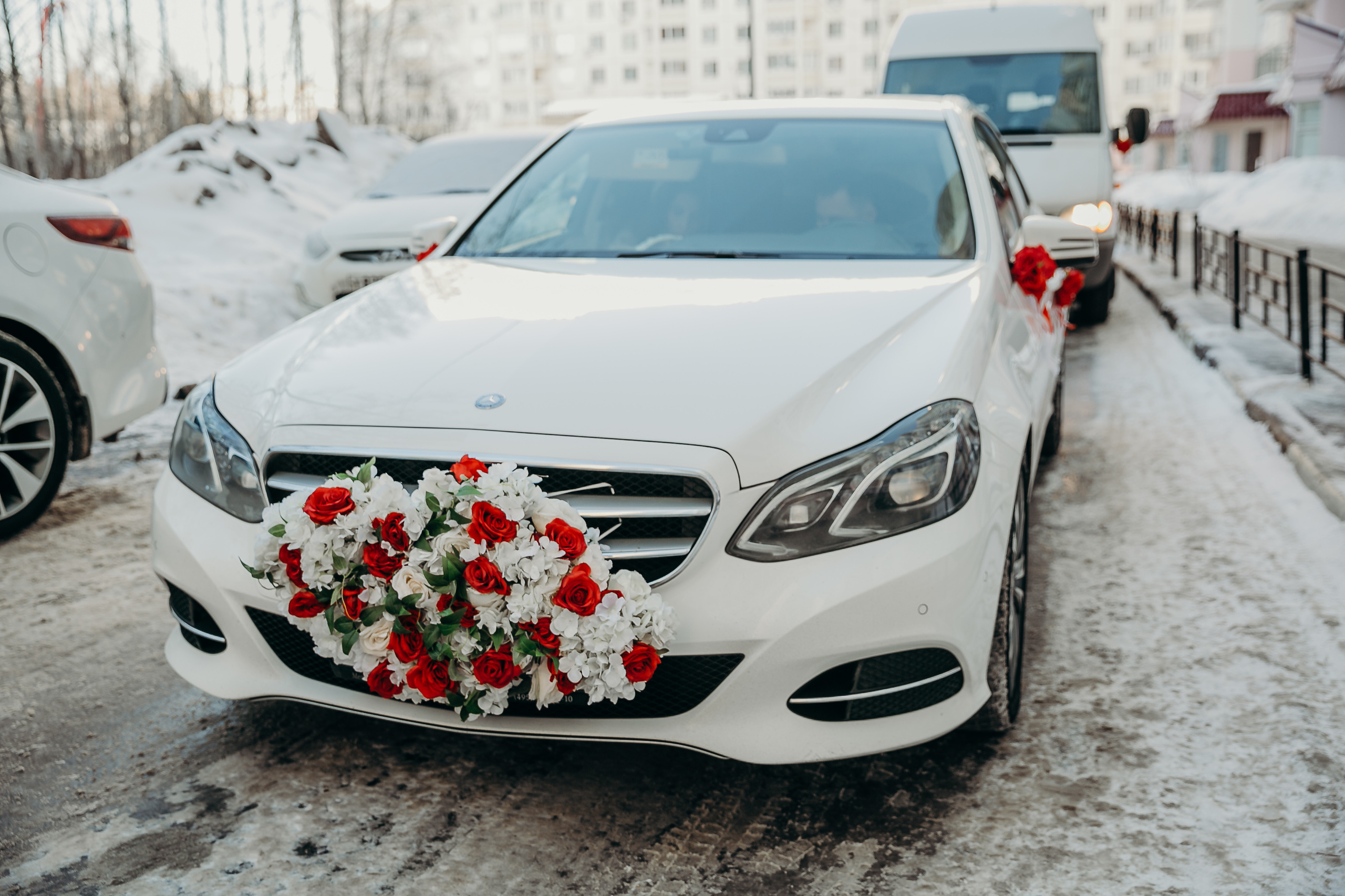 Свадебный фотограф на венчание в армянском Храме