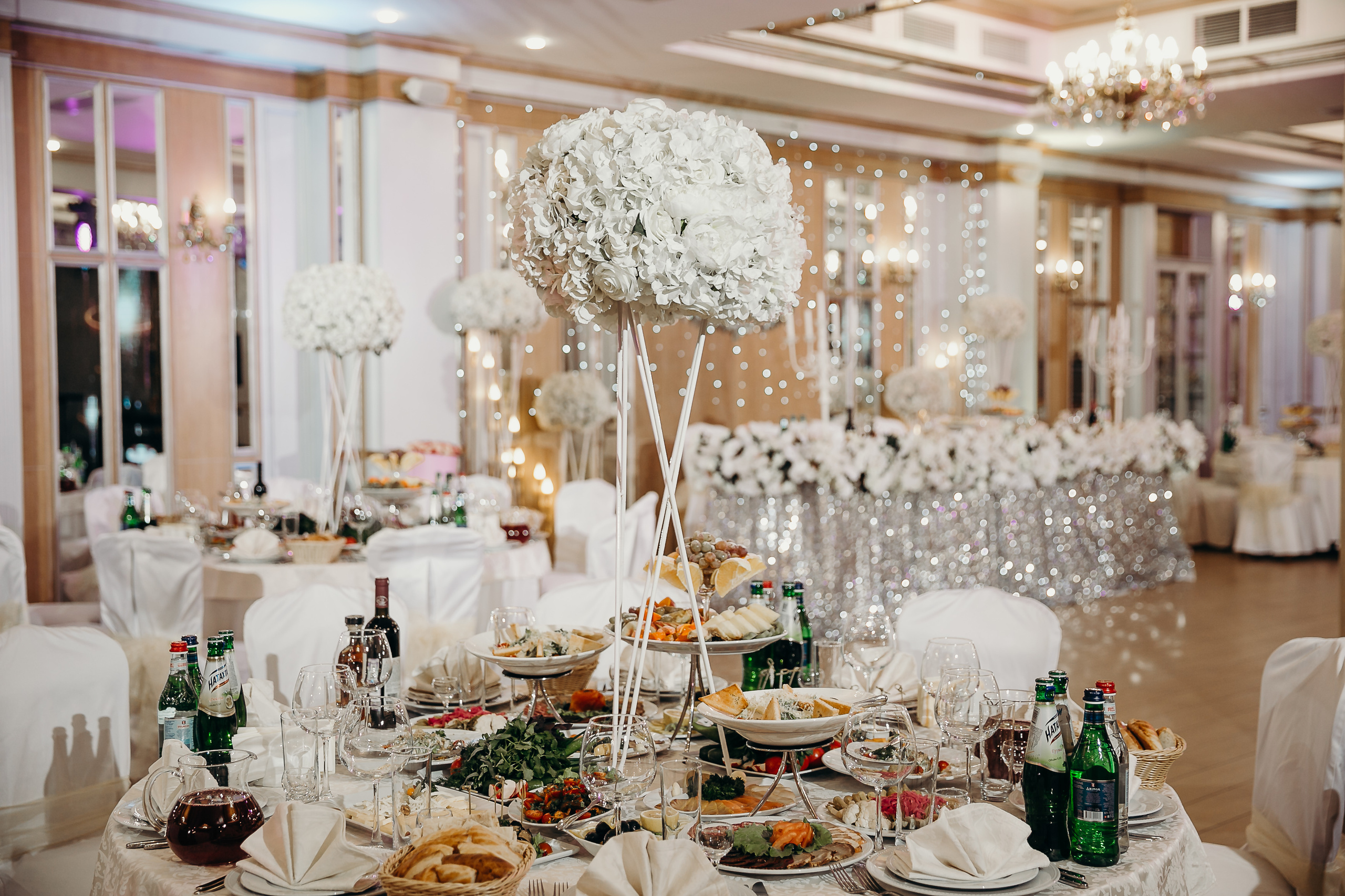 Свадебный фотограф на венчание в армянском Храме