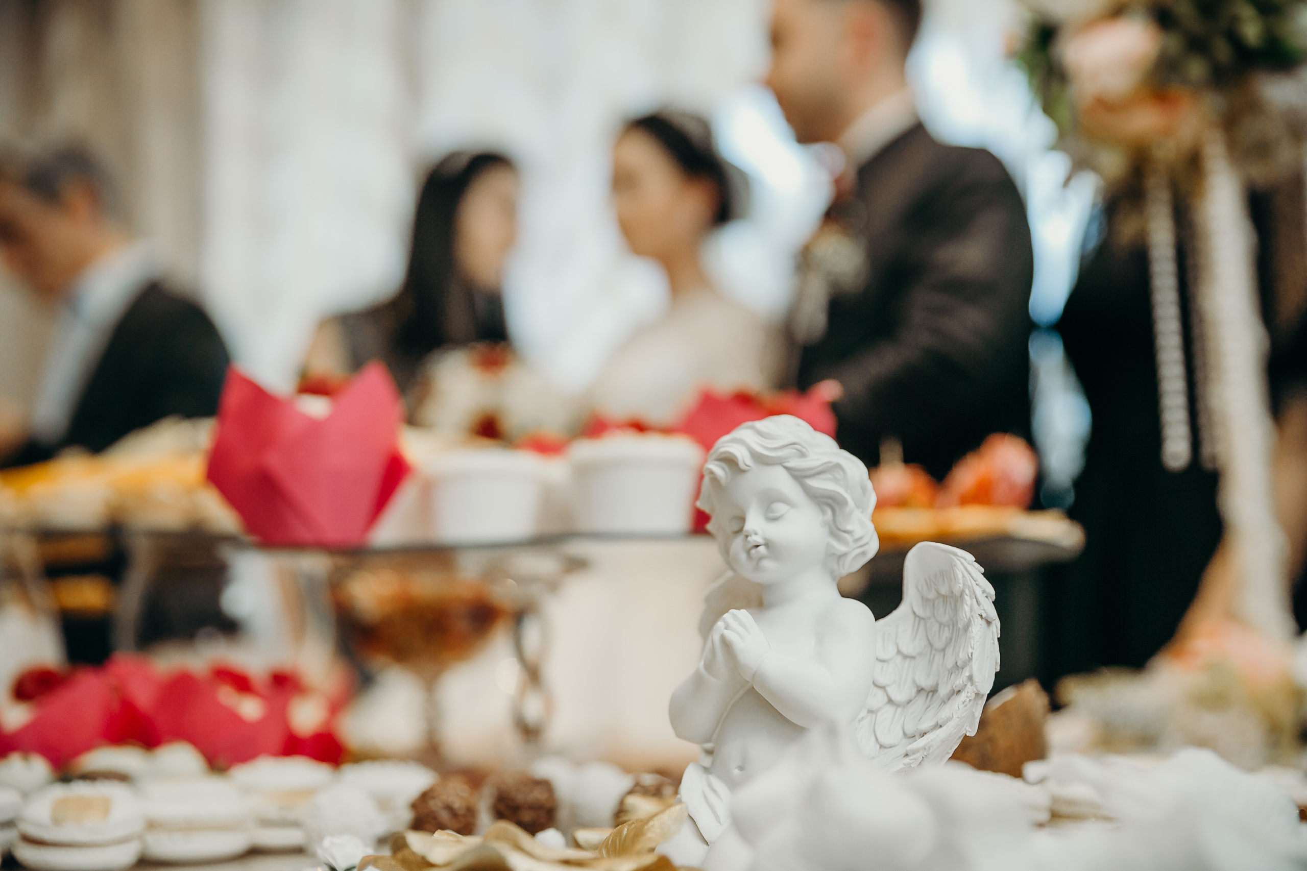 Свадебный фотограф на венчание в армянском Храме