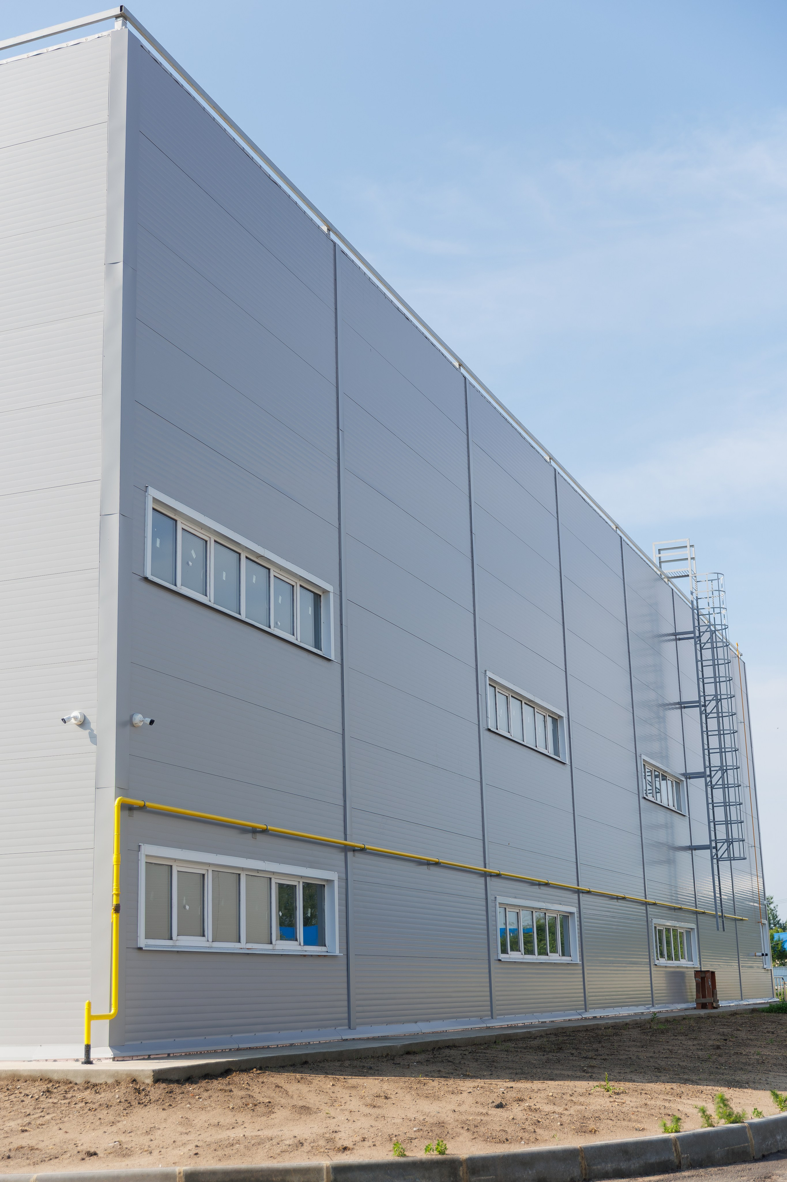 Склады под аренду. Фотосъёмка для бизнеса — предметное фото, репортаж с мероприятий, портреты людей, съёмка интерьера и экстерьера