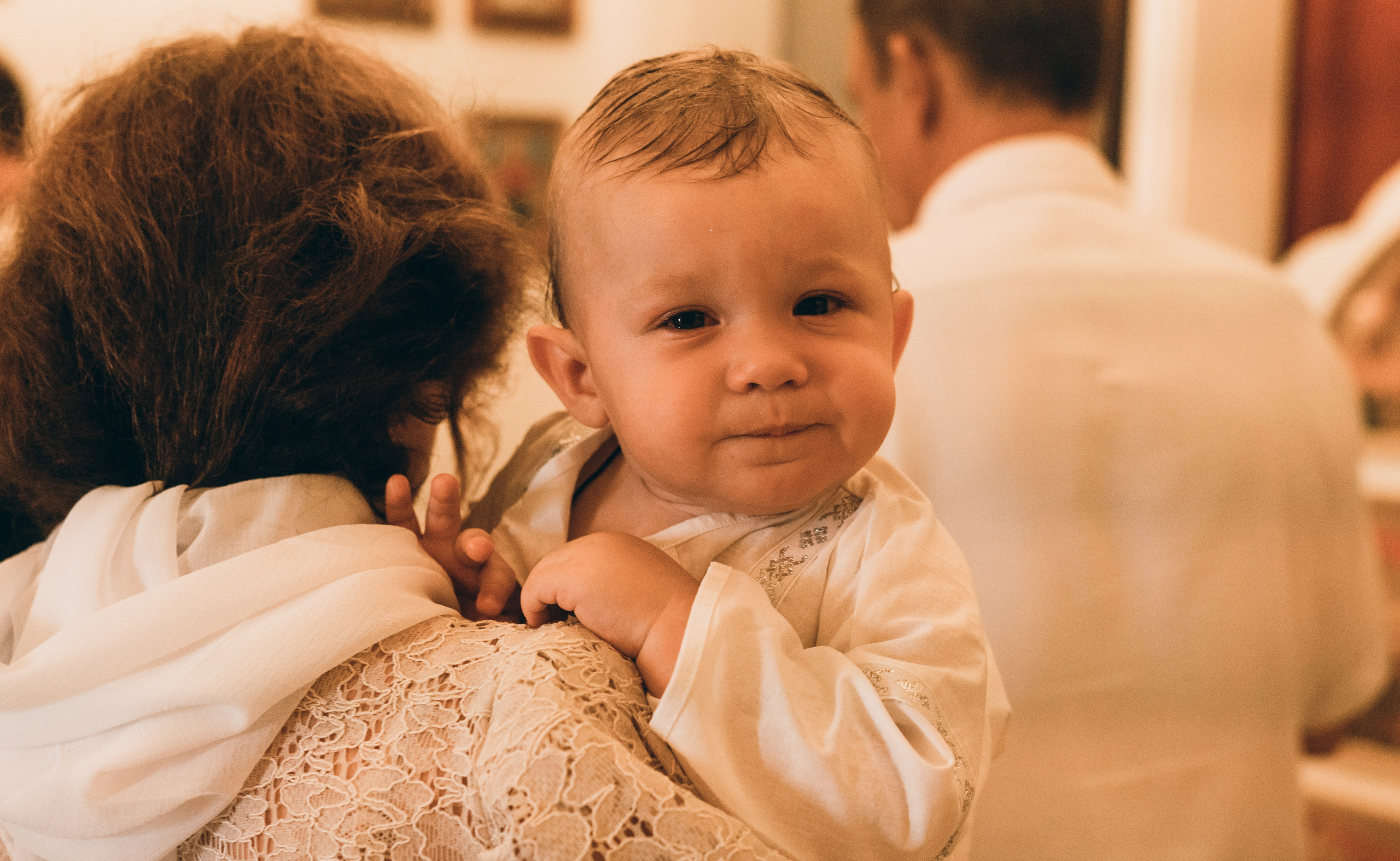 Таинство крещение в Москве. Семейный, ньюборн фотограф, фотограф на роды в Москве, Виктория Тюльдюкова