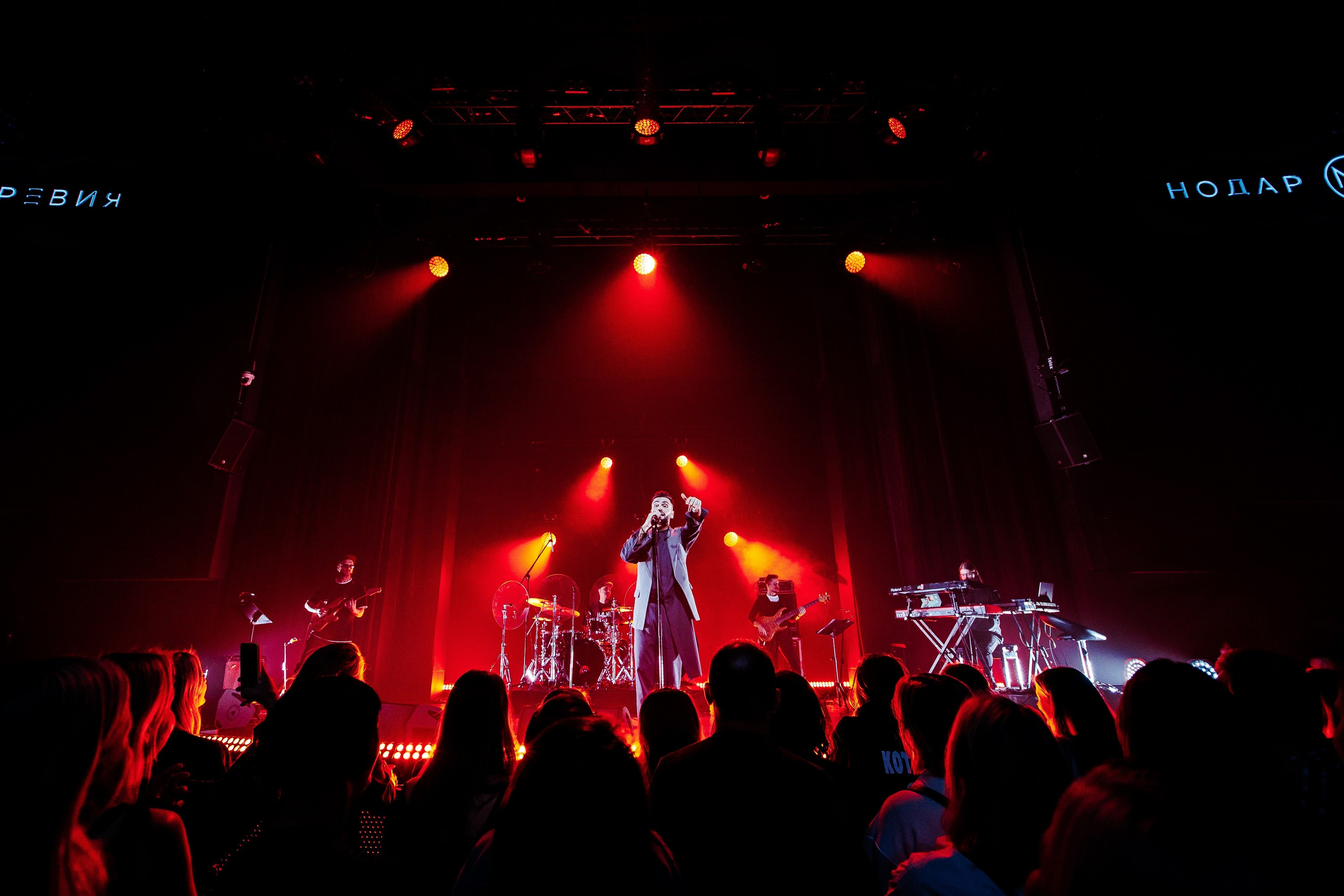 НОДАР РЕВИЯ. Фотограф в Москве Алексей Виноградов