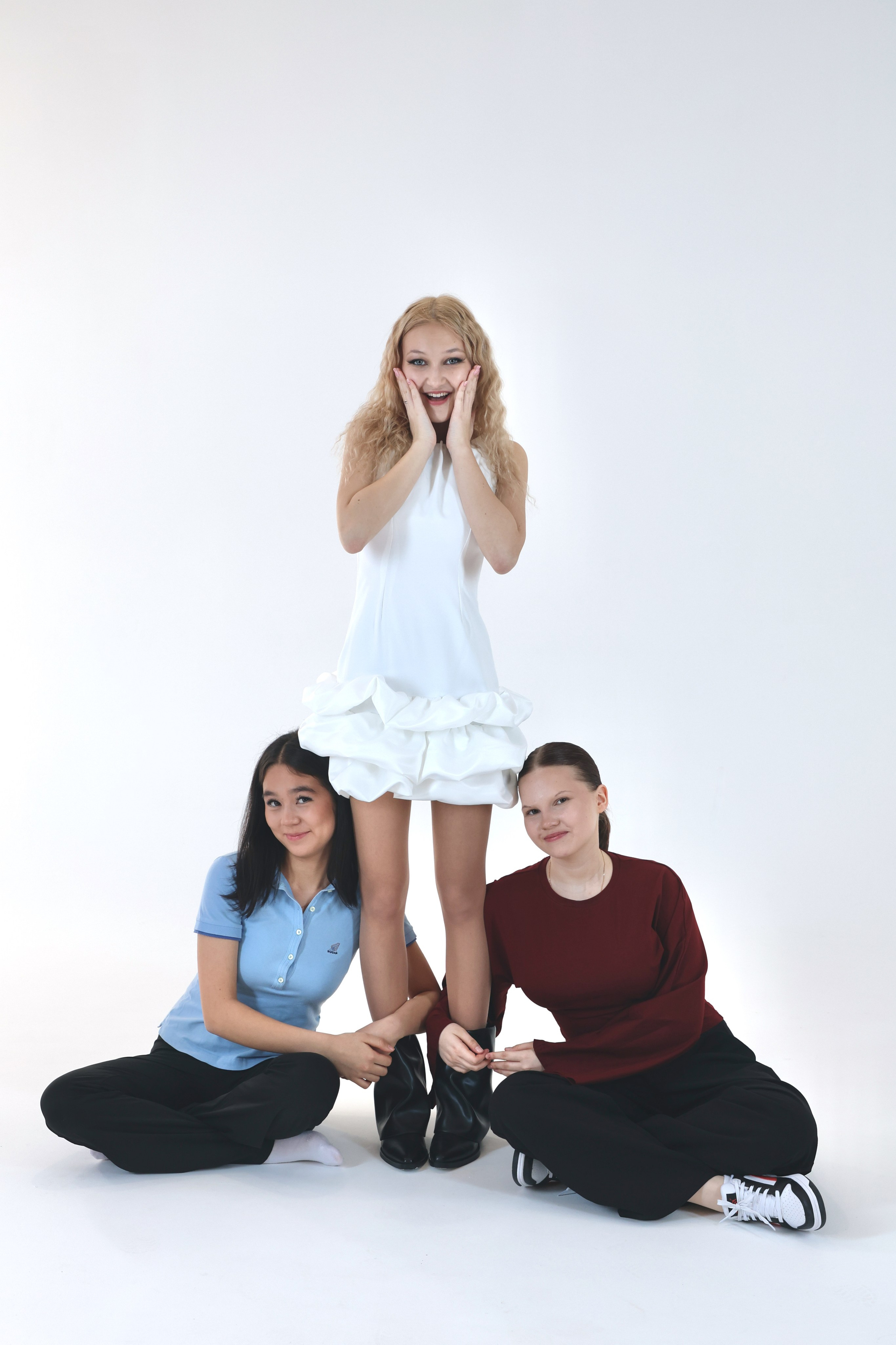 С Днём Рождения, Лиза!. Школьные выпускные альбомы в Москве Марина Николаева