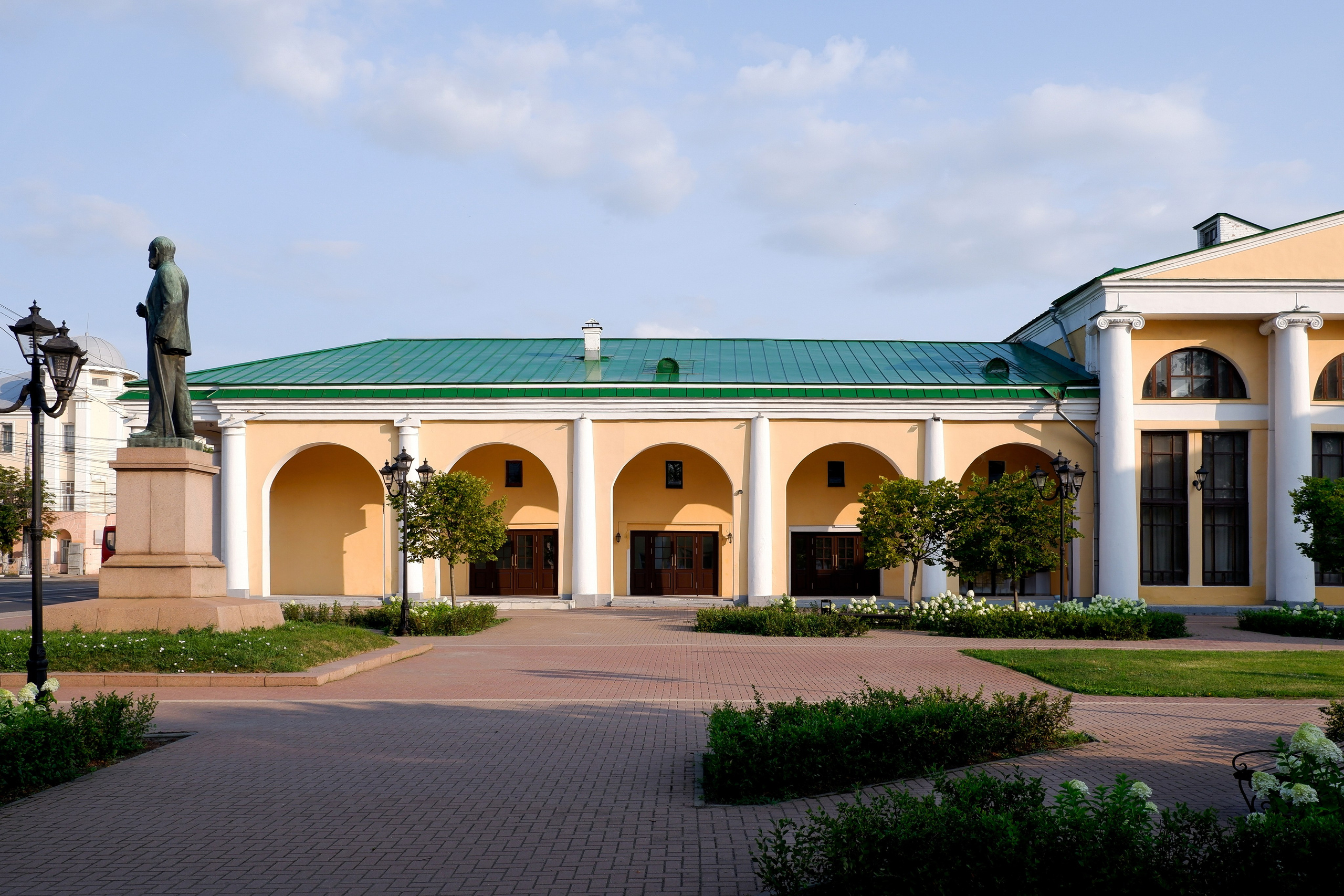 Сквер имени Павлова. Михаил Мулач | Архитектурный фотограф