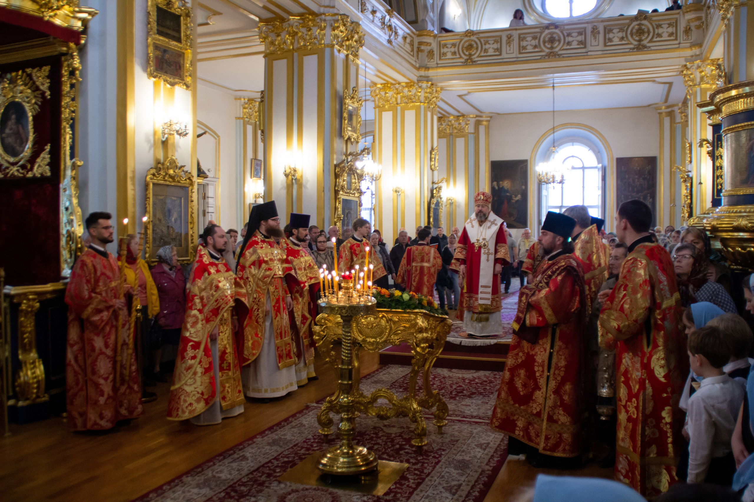 ПЕРЕНЕСЕНИЕ МОЩЕЙ СВЯТИТЕЛЯ НИКОЛАЯ ЧУДОТВОРЦА ИЗ МИР ЛИКИЙСКИХ В БАР. НИКОЛО-БОГОЯВЛЕНСКИЙ МОРСКОЙ СОБОР
