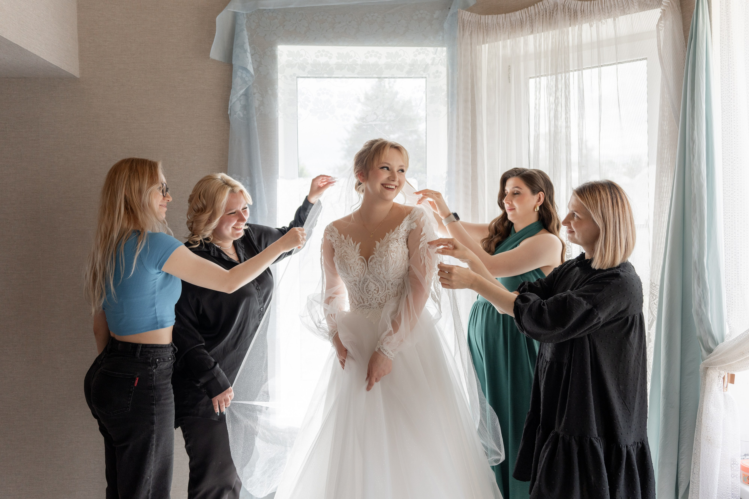 Места для фотосессии зимой в плохую погоду в Санкт-Петербурге. Свадебный фотограф Александр Невский в Санкт-Петербурге