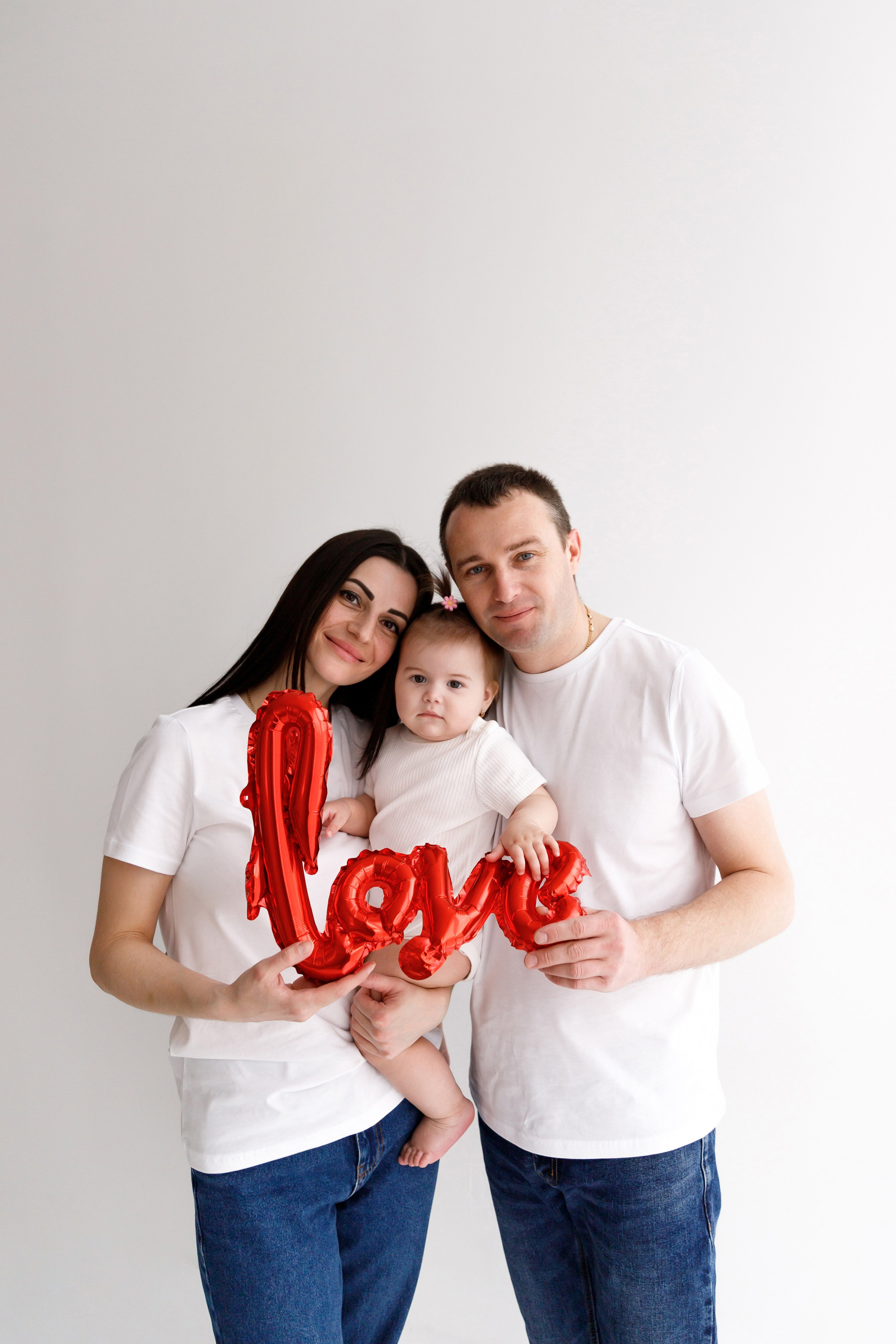 Годик Алисе. Фотограф новорожденных Славянск-на-Кубани Куцевольская Екатерина