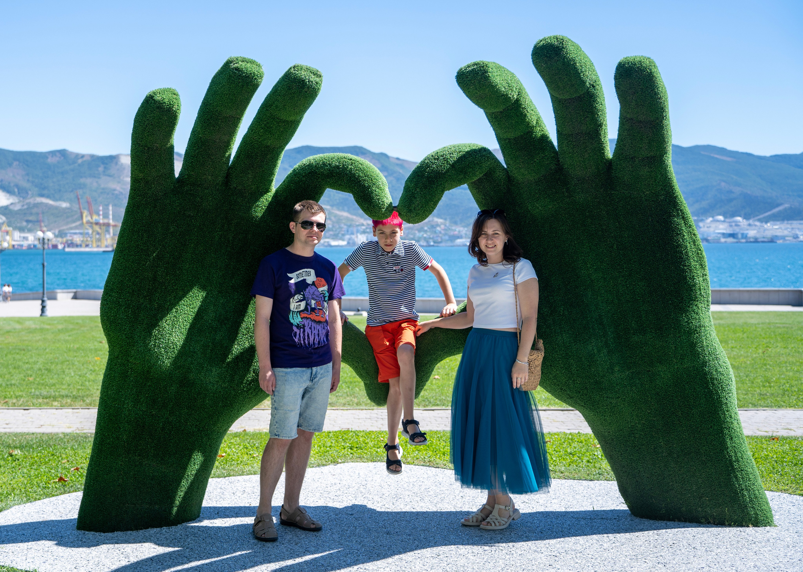 Летняя фотопрогулка по Новороссийску. Семейный и детский фотограф Екатерина Черняева. Снимаю портреты, love story, фотопрогулки, работаю на улице, в кафе, студии, дома у клиента