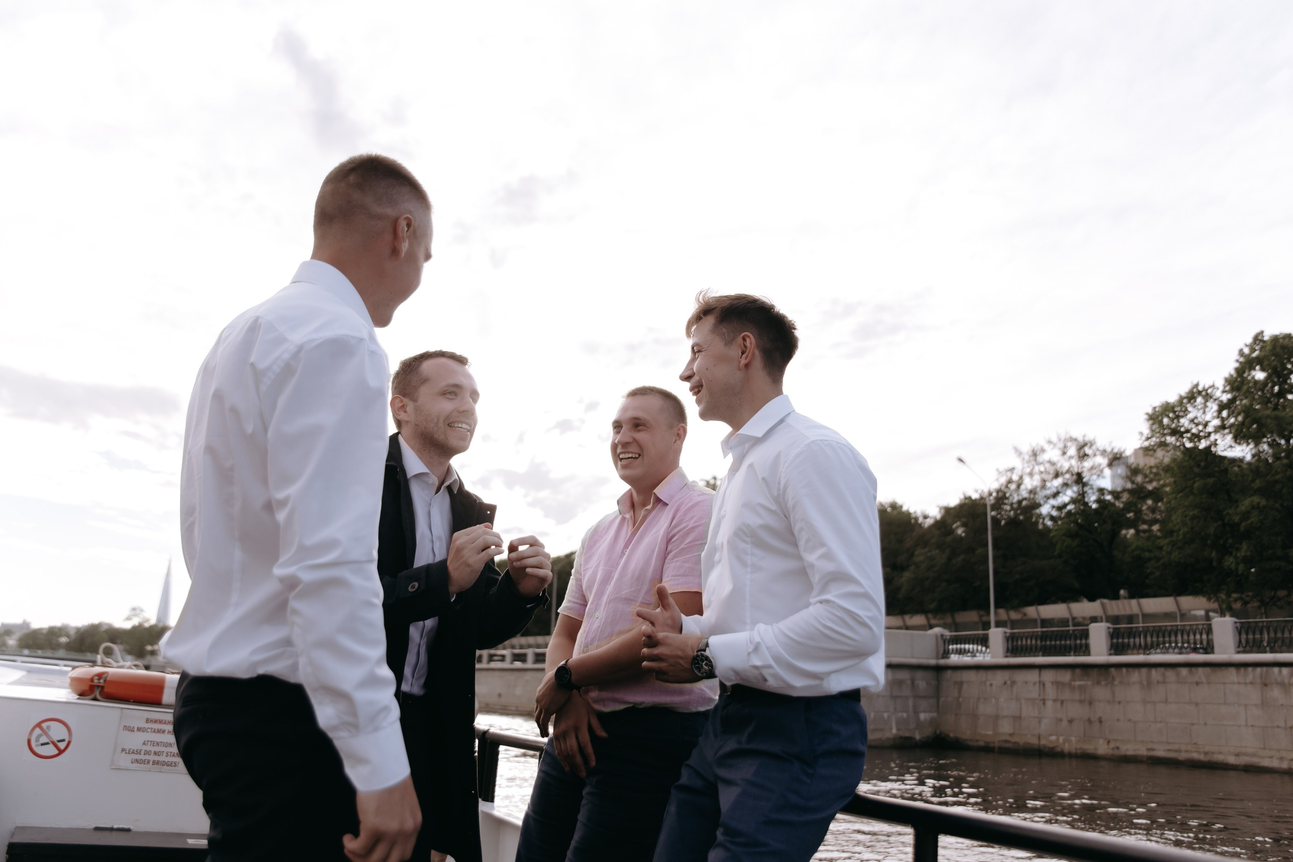 В Петербург приезжают жениться. Свадебный и семейный фотограф Арина Кулёва