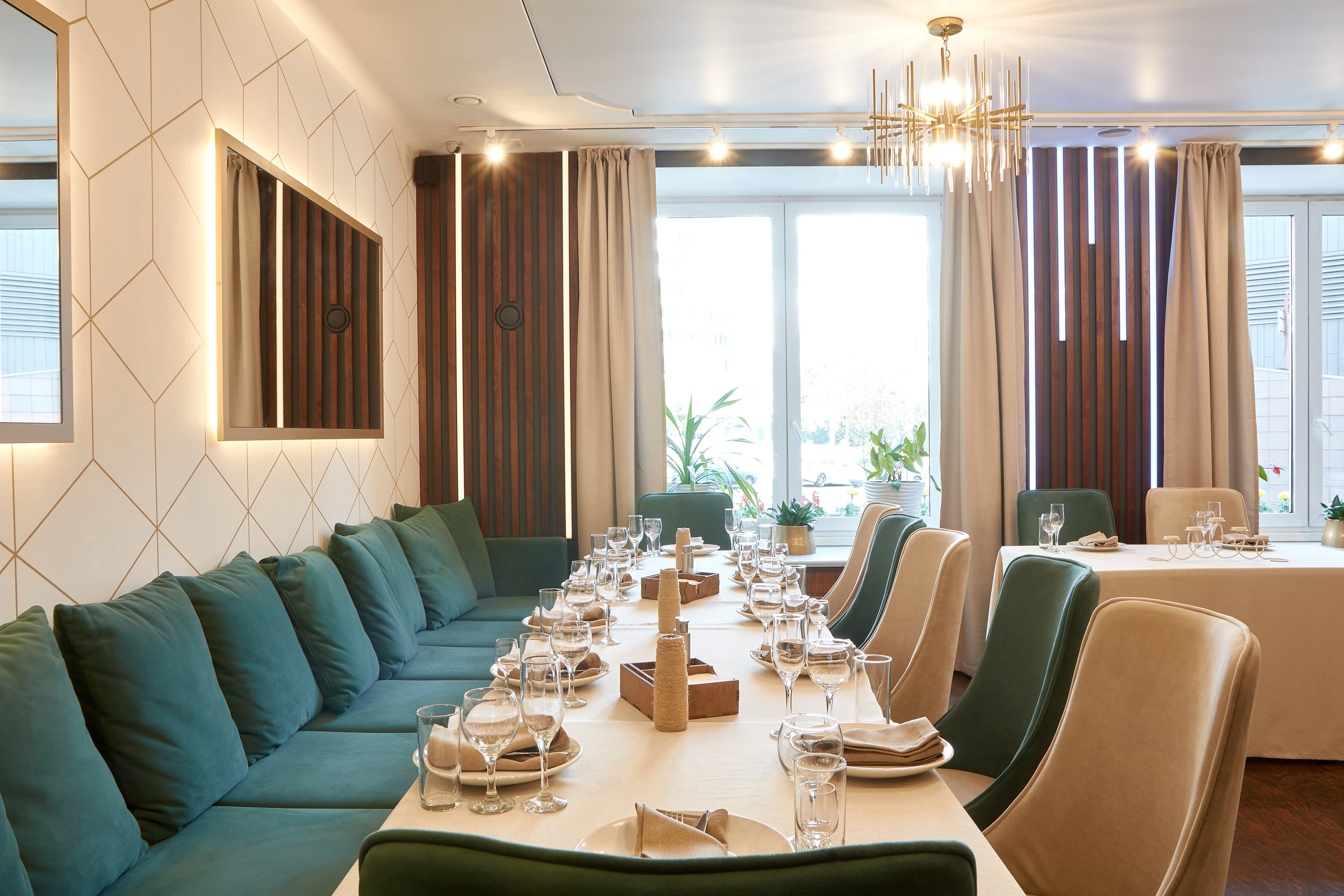 Интерьерная съёмка для кафе и ресторанов. Предметный и репортажный фотограф Алексей Кротов