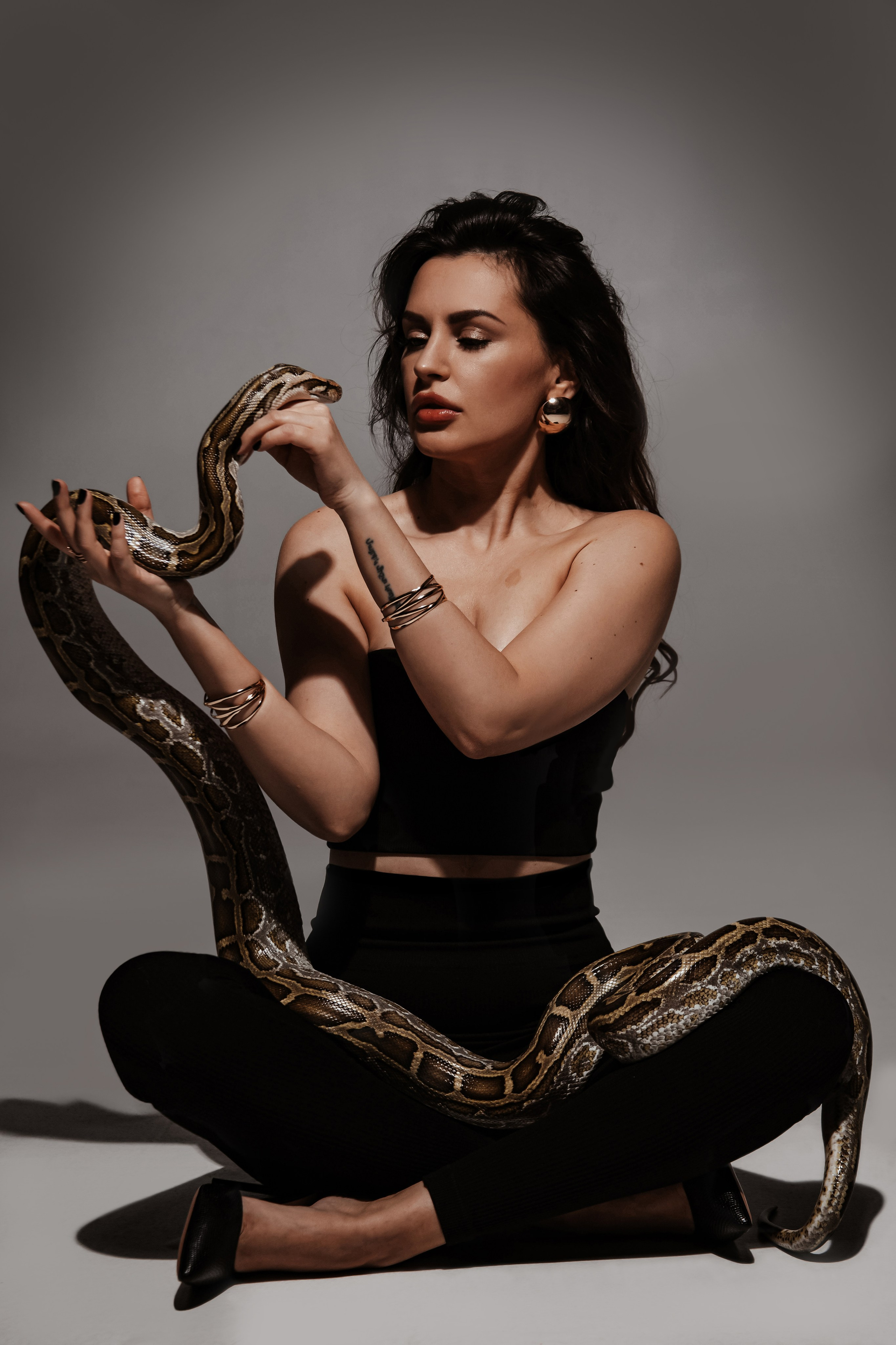 Женский портрет со змеей. Фотостудия № 1. Мария Авджян Фотограф и видеограф Краснодар