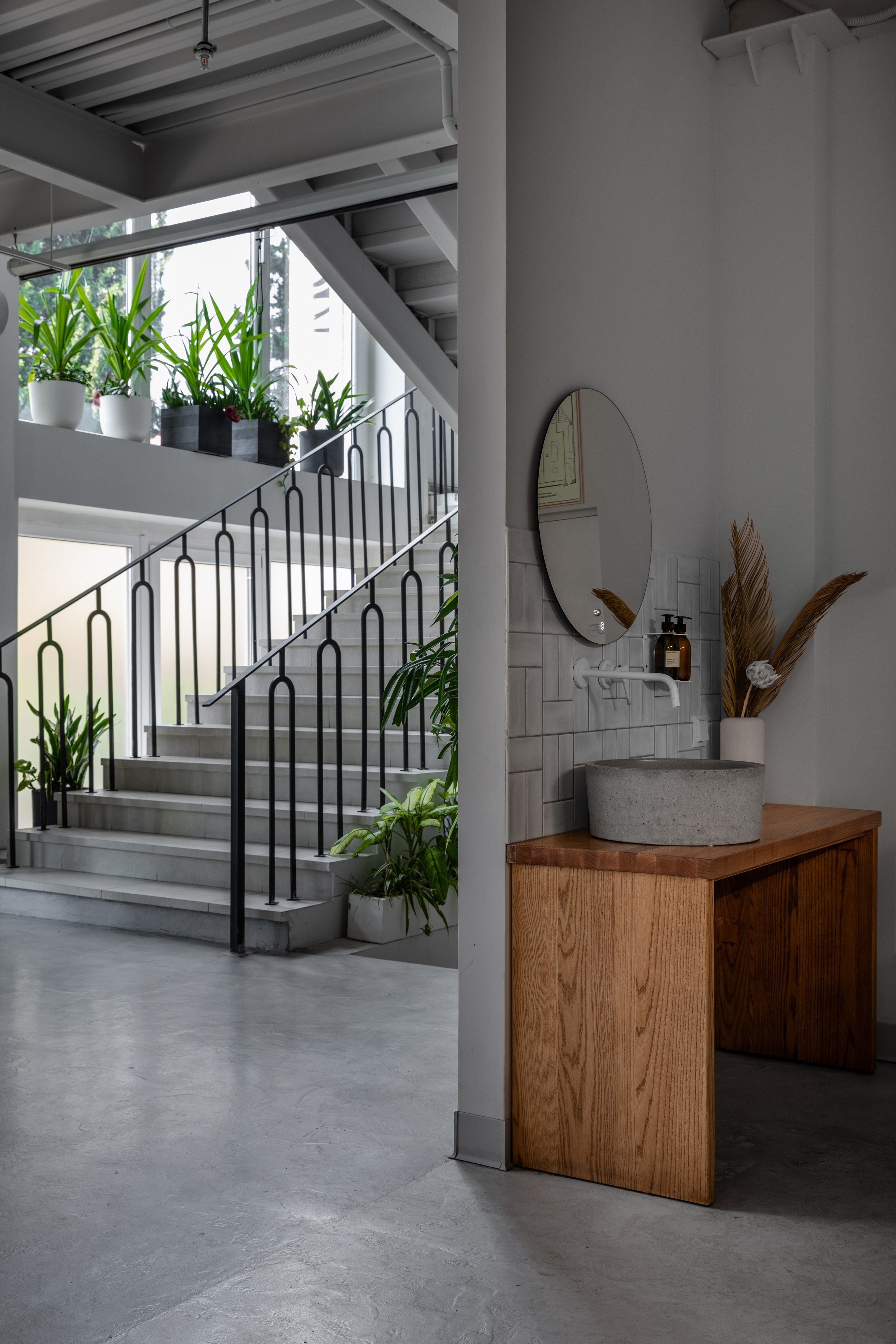 Интерьерная фотосъёмка кофейни «КОФЕФОРНИЯ» в Сочи. Интерьерный фотограф в Сочи Владислав Нагин