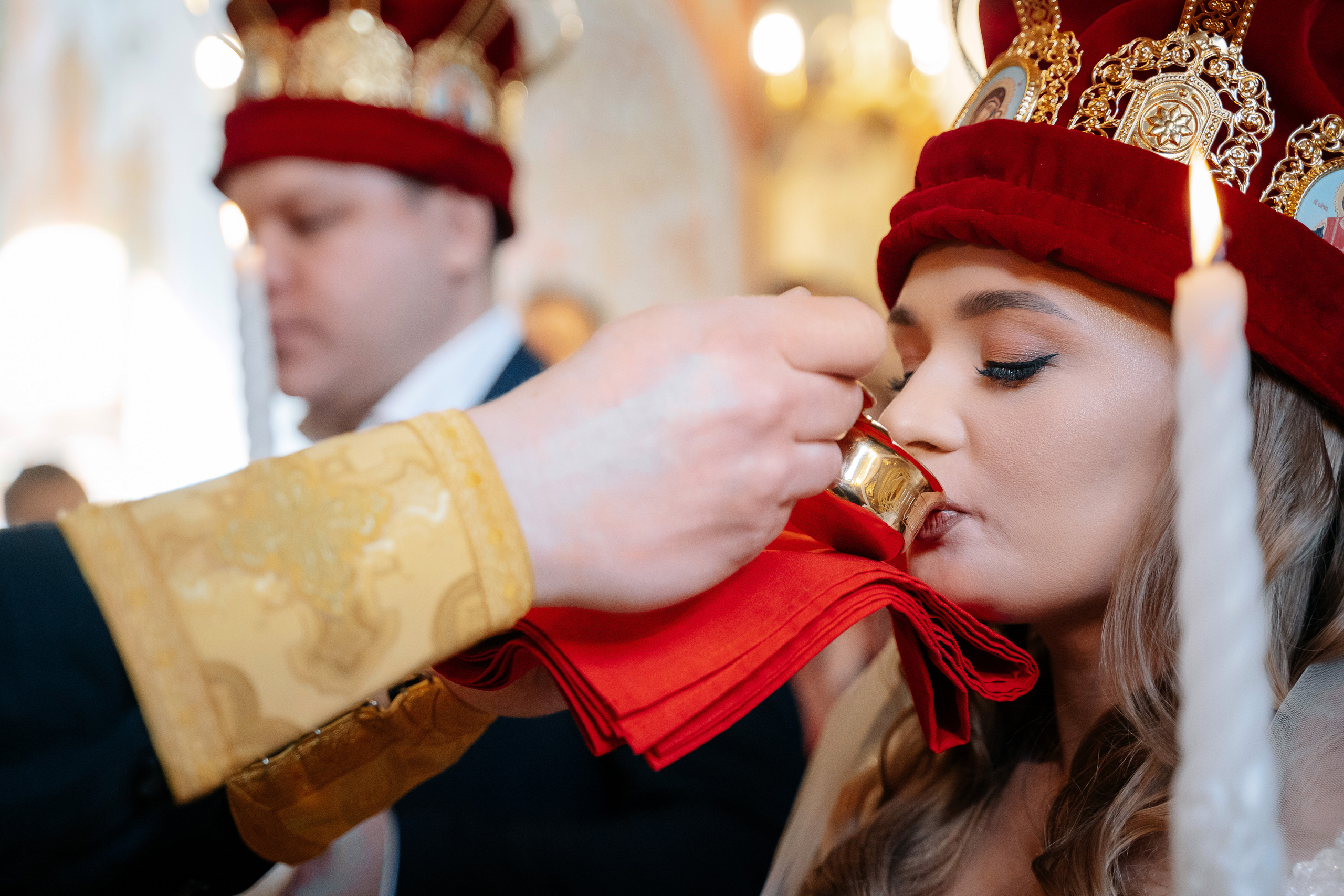 Таинство Венчания в ХРАМЕ БЛАЖЕННОЙ МАТРОНЫ, фотограф на венчание