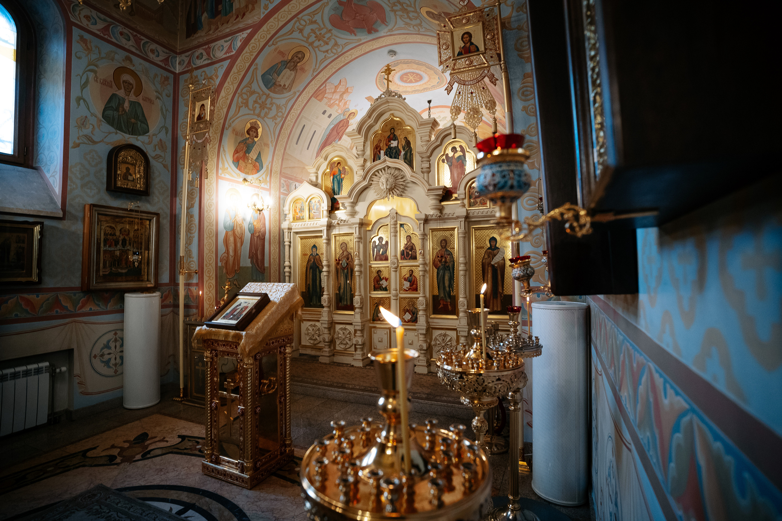 Таинство Венчания в ХРАМЕ БЛАЖЕННОЙ МАТРОНЫ, фотограф на венчание