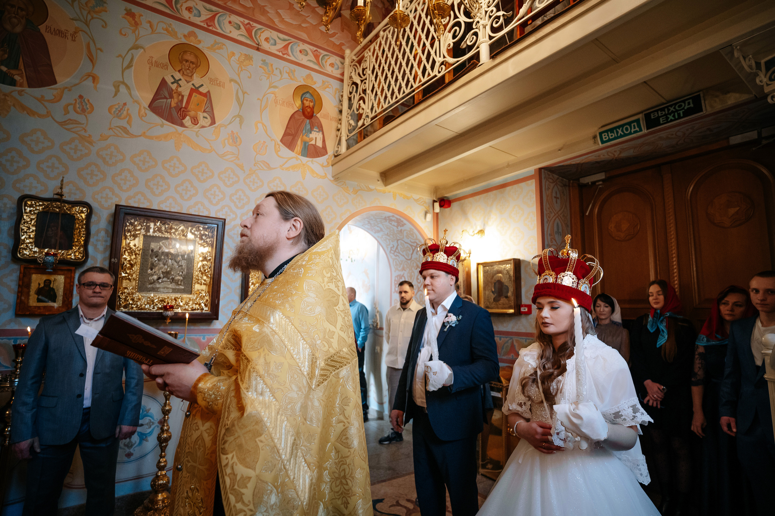 Таинство Венчания в ХРАМЕ БЛАЖЕННОЙ МАТРОНЫ, фотограф на венчание