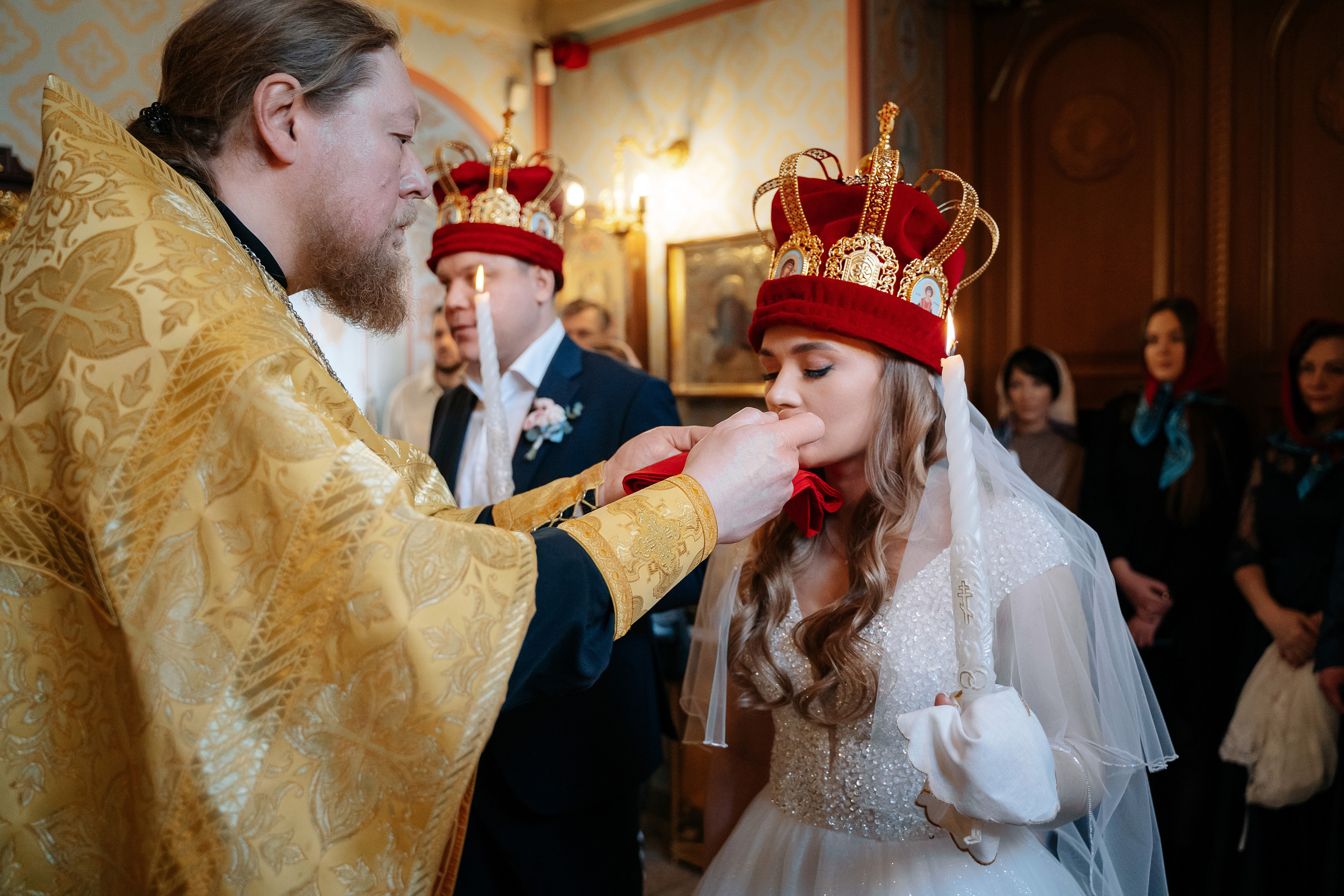 Таинство Венчания в ХРАМЕ БЛАЖЕННОЙ МАТРОНЫ, фотограф на венчание