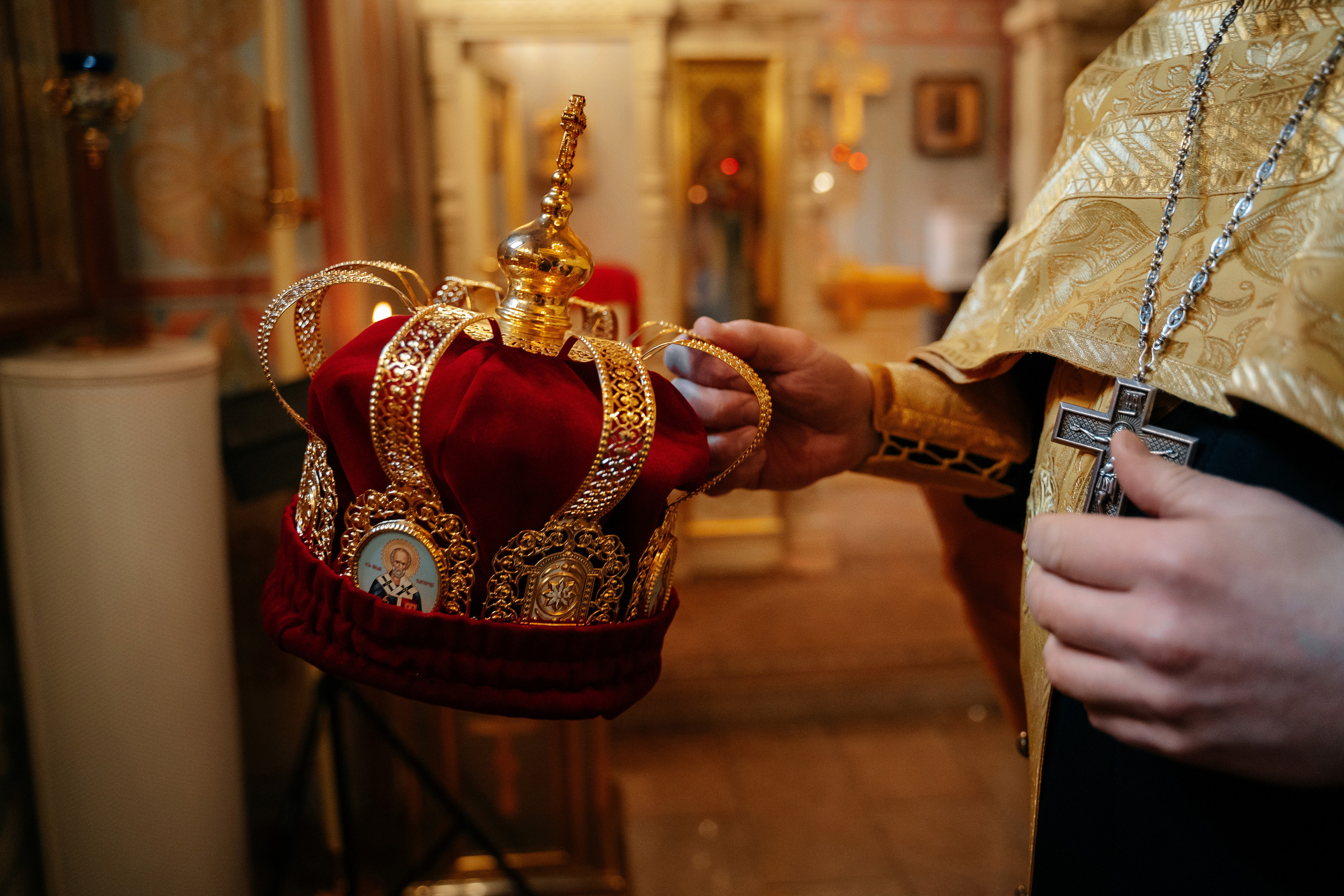 Таинство Венчания в ХРАМЕ БЛАЖЕННОЙ МАТРОНЫ, фотограф на венчание