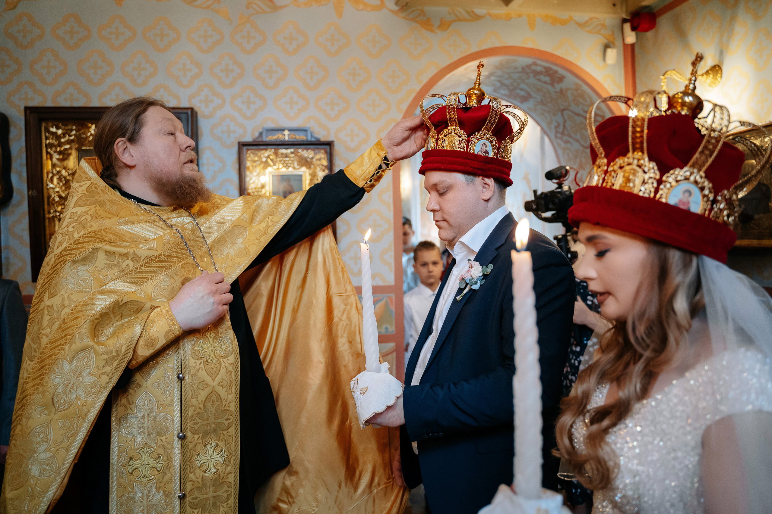 Таинство Венчания в ХРАМЕ БЛАЖЕННОЙ МАТРОНЫ, фотограф на венчание
