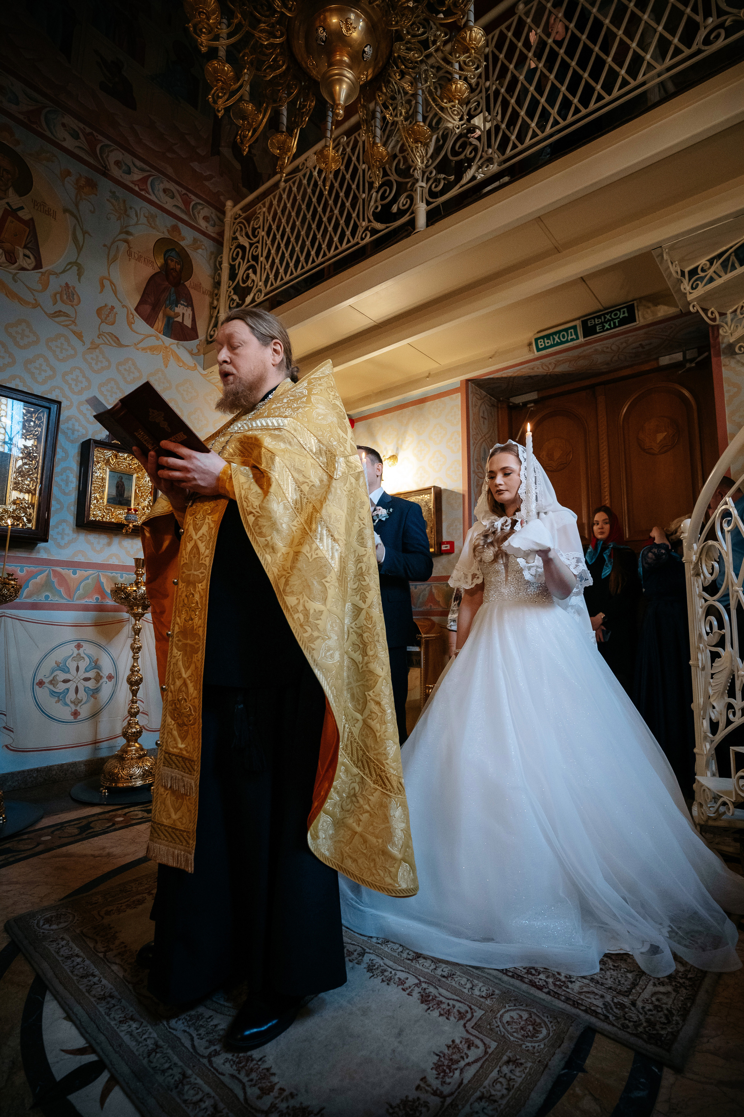 Таинство Венчания в ХРАМЕ БЛАЖЕННОЙ МАТРОНЫ, фотограф на венчание