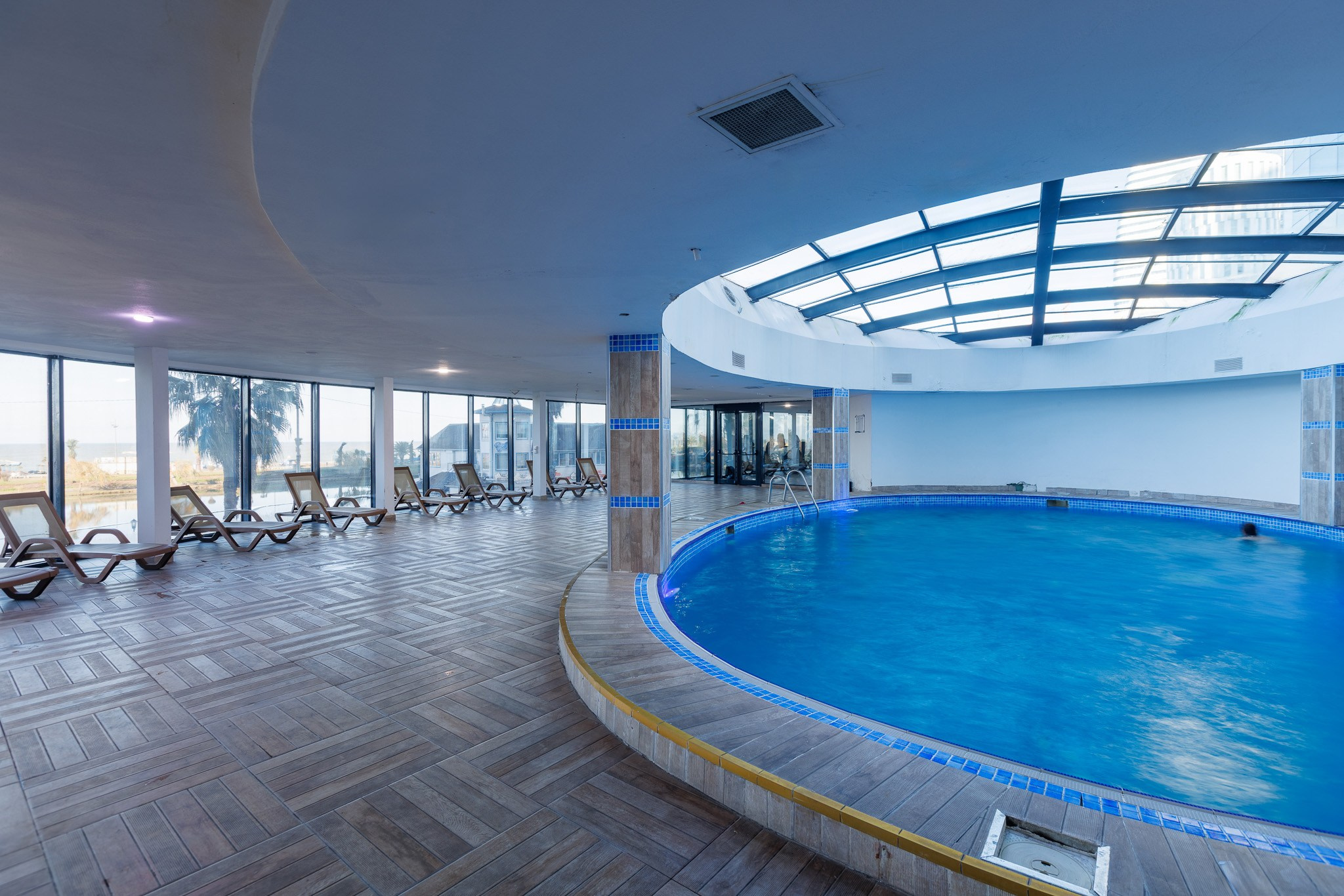 SKY TOWER (METRO CITY). Режиссёр, клипмейкер, фотограф — Андрей Охота