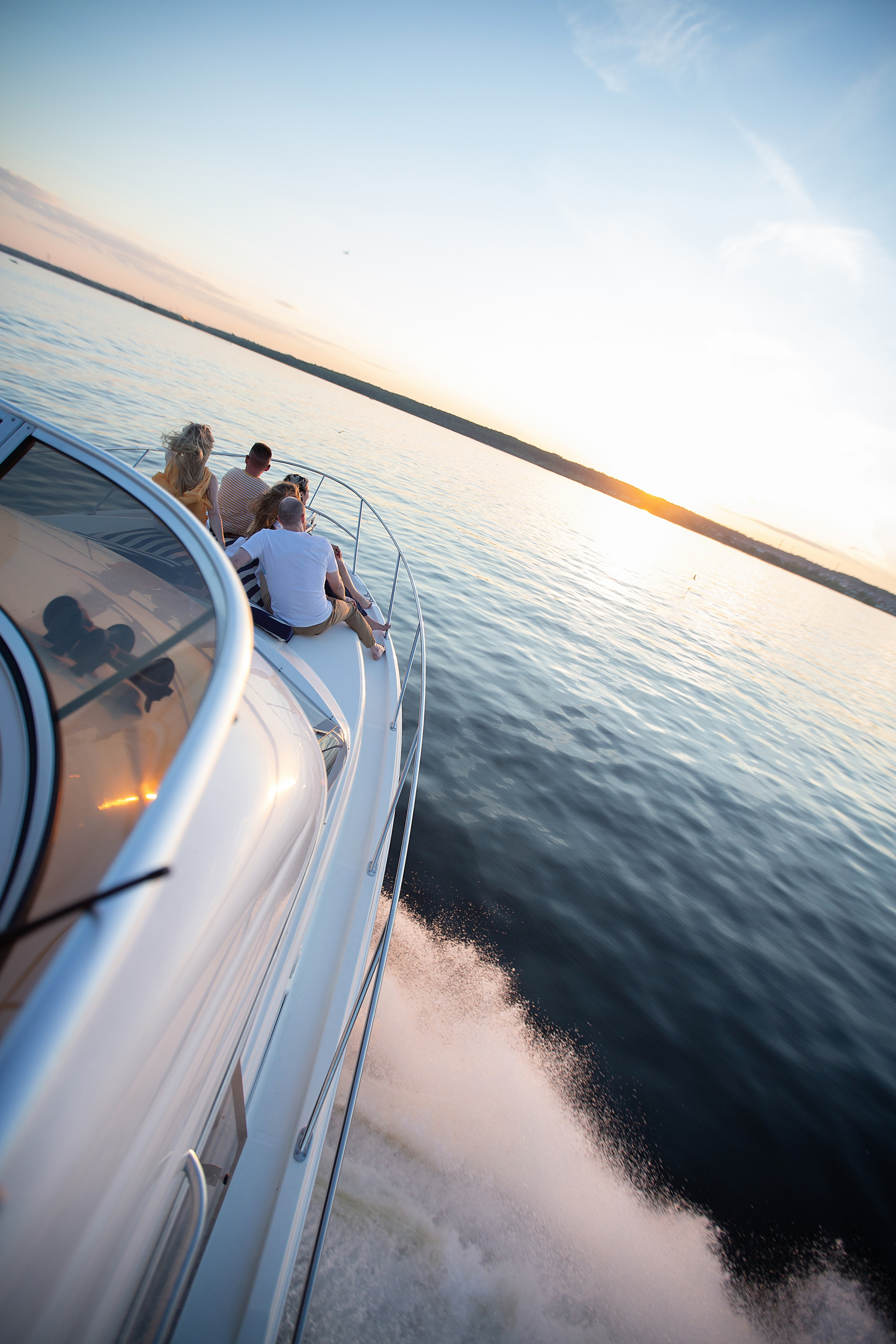 Presentstar. Прогулка на яхте. Свадебный и семейный фотограф