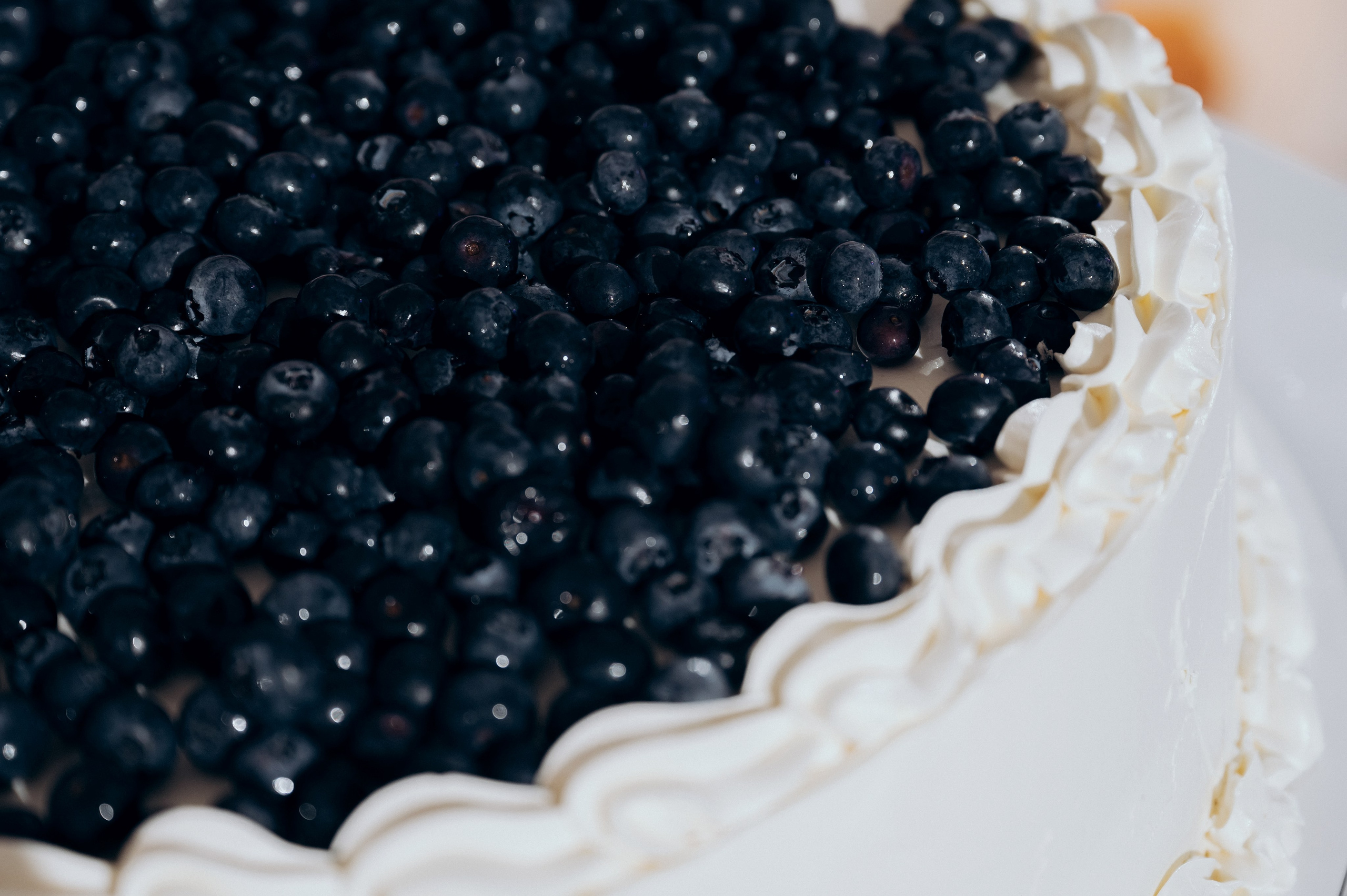 Дождь, Гребнево, любовь. Свадебный и семейный фотограф Виктория Носачёва. Щелково, Москва и МО