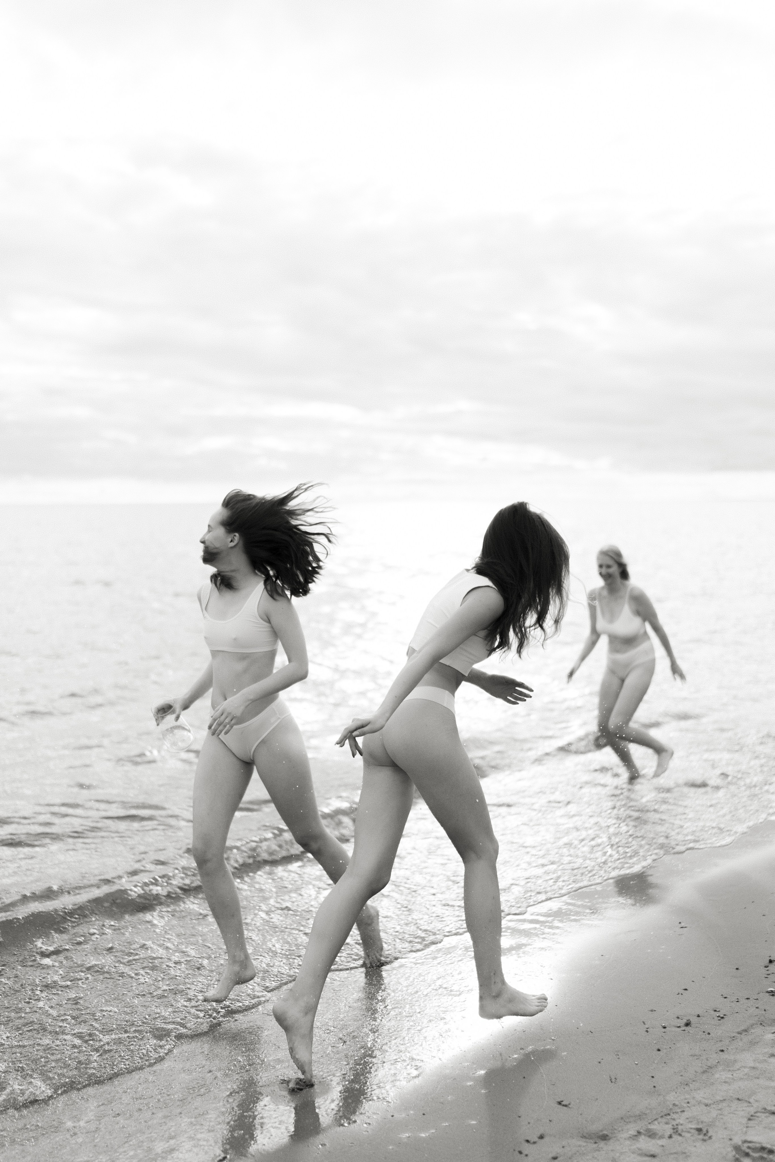 Девушки у залива. Чувственный фотограф в Санкт-Петербурге Пятнова Ксения