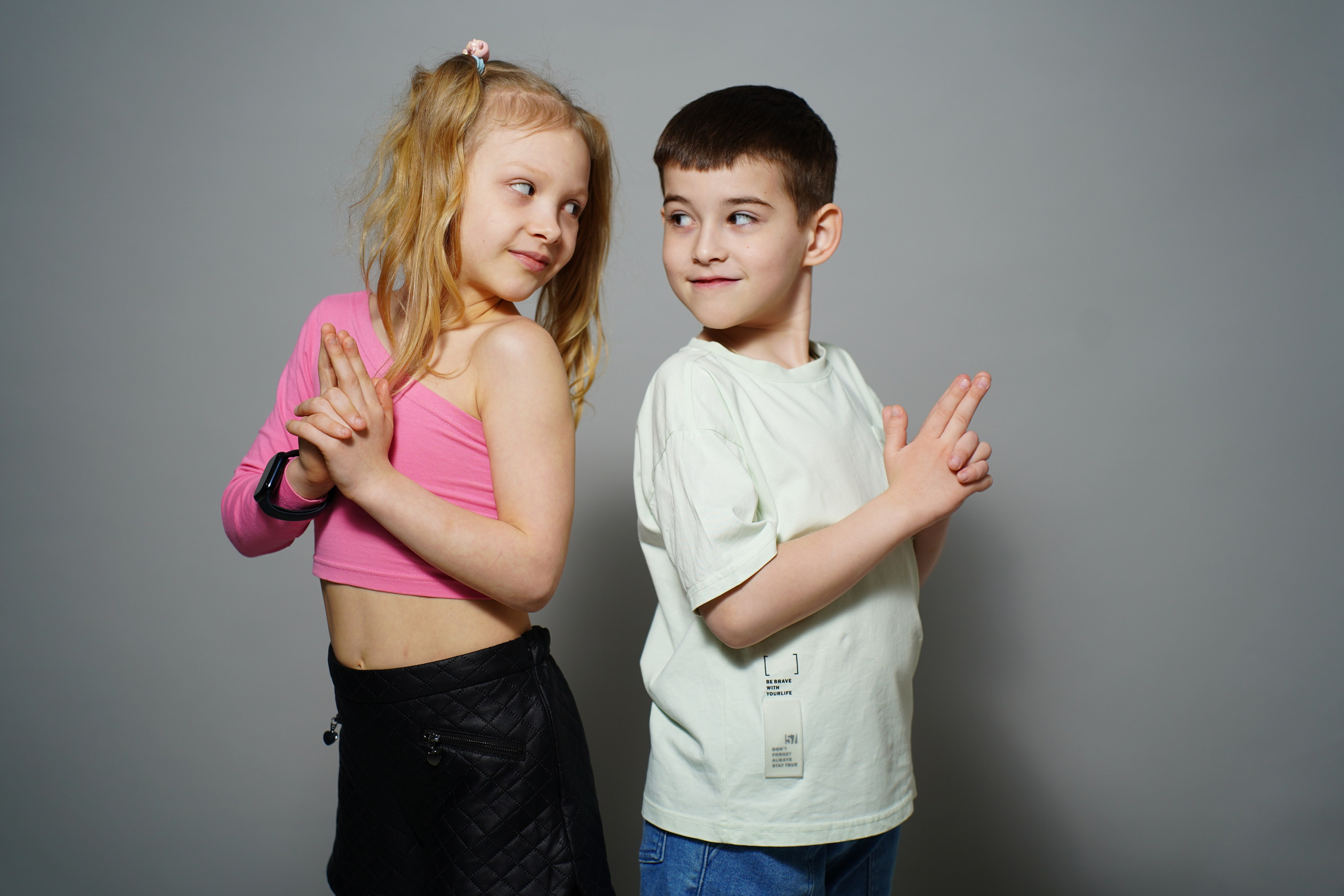 Мелкие группы. MEMENTO.Выпускные альбомы, школьные, юбилейные и другие книги. Ростов-на-Дону