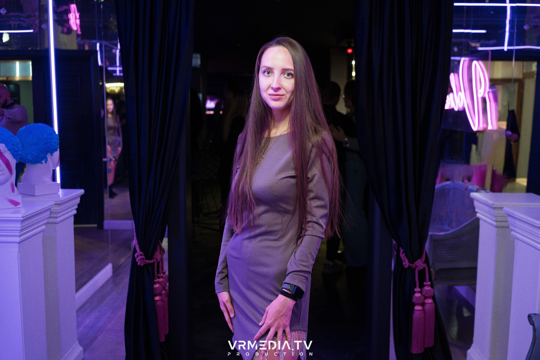 Dance в караоке-баре «Volna»