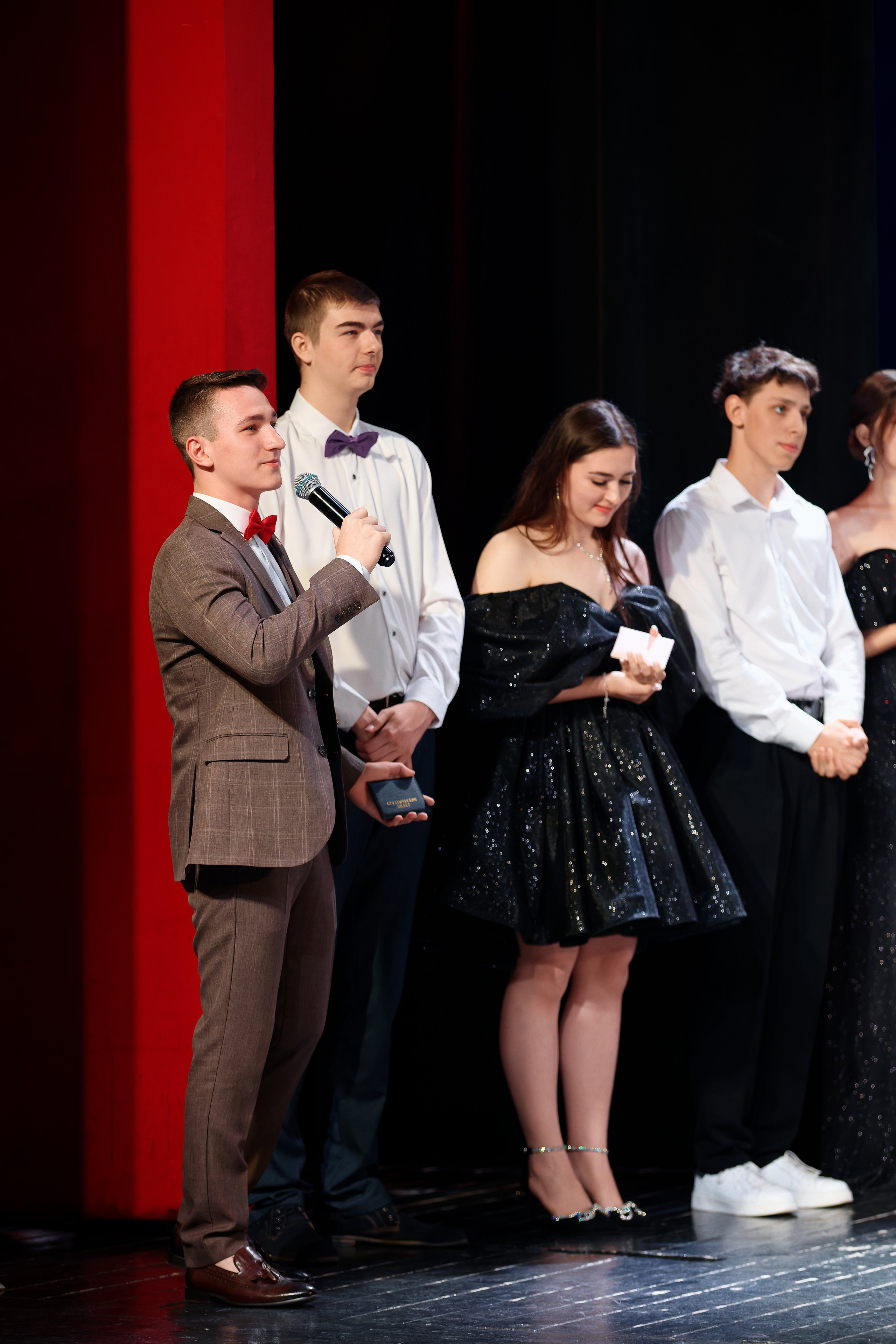 Выпускной школы 56 11Б. Семейный фотограф — Макс Белогрудов