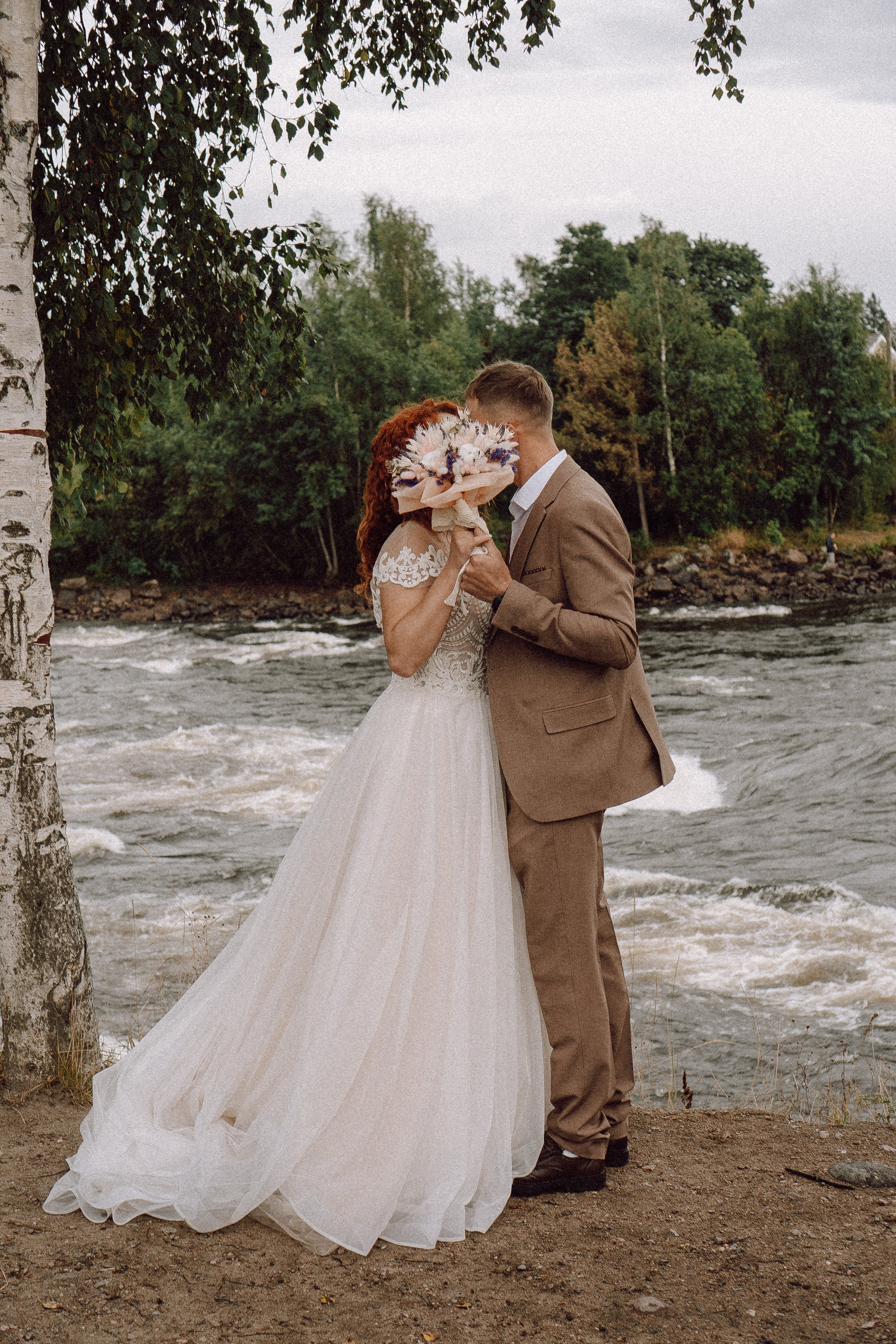 СВАДЕБНАЯ ФОТОСЕССИИЯ ПАРЫ В ГОРОДЕ ПРИОЗЕРСК В СОСНОВОМ ЛЕСУ И С ПИКАПОМ. Профессиональный фотограф, Санкт-Петербург — Виктория Богомолова