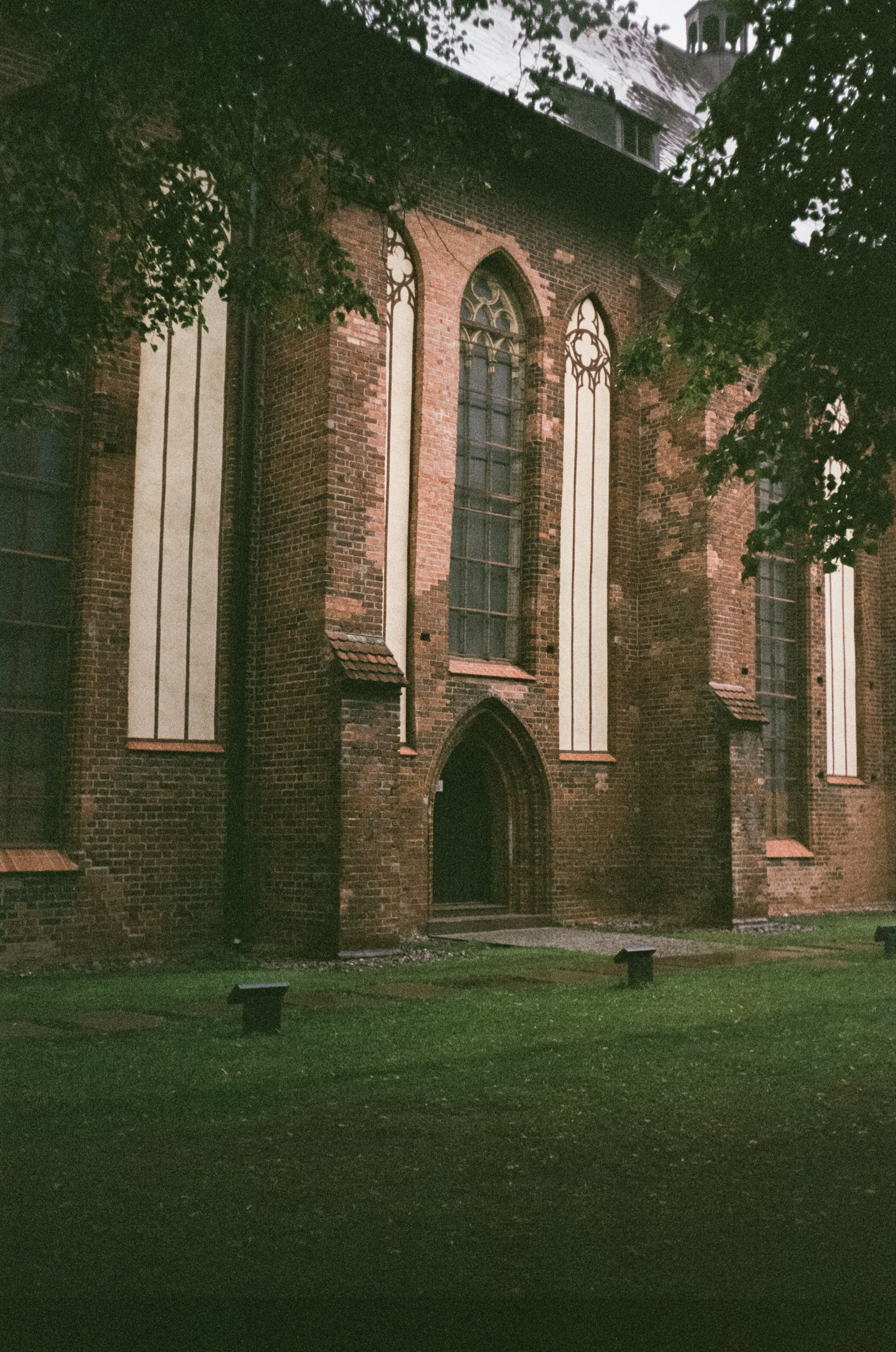 Калининград остров Канта, Кафедральный собор / Minox 35 GT (2)