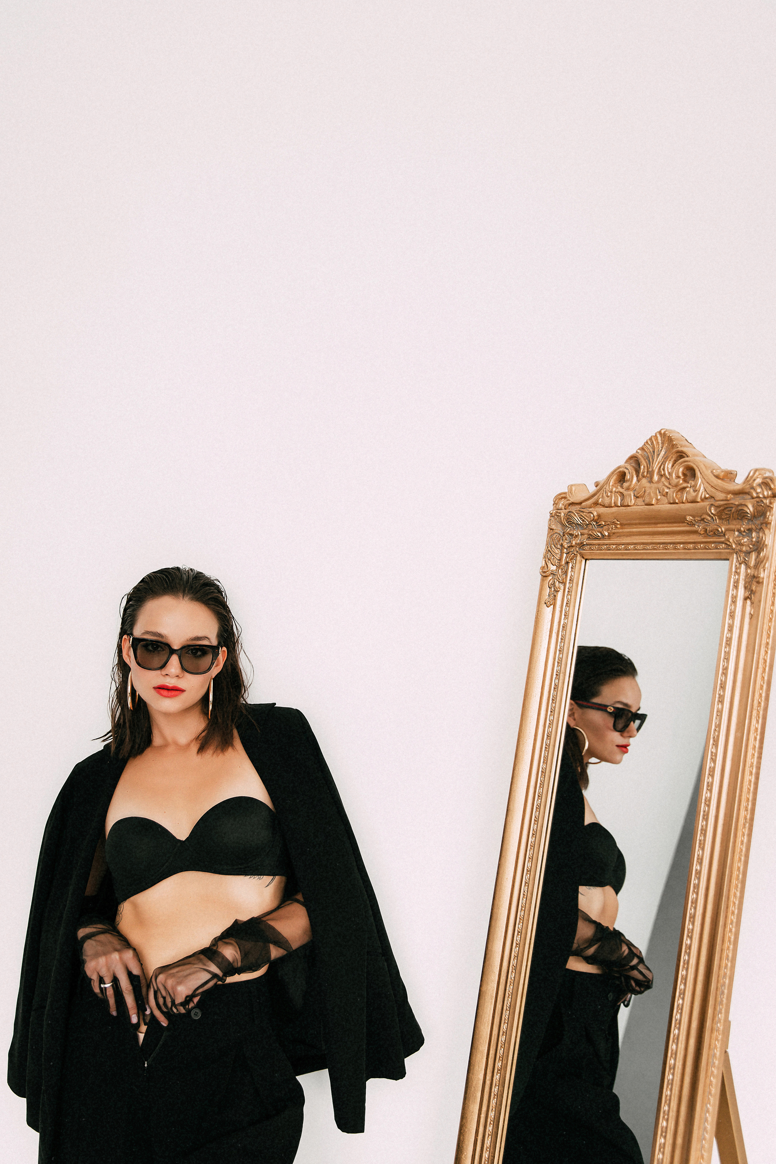 Саша. Главная