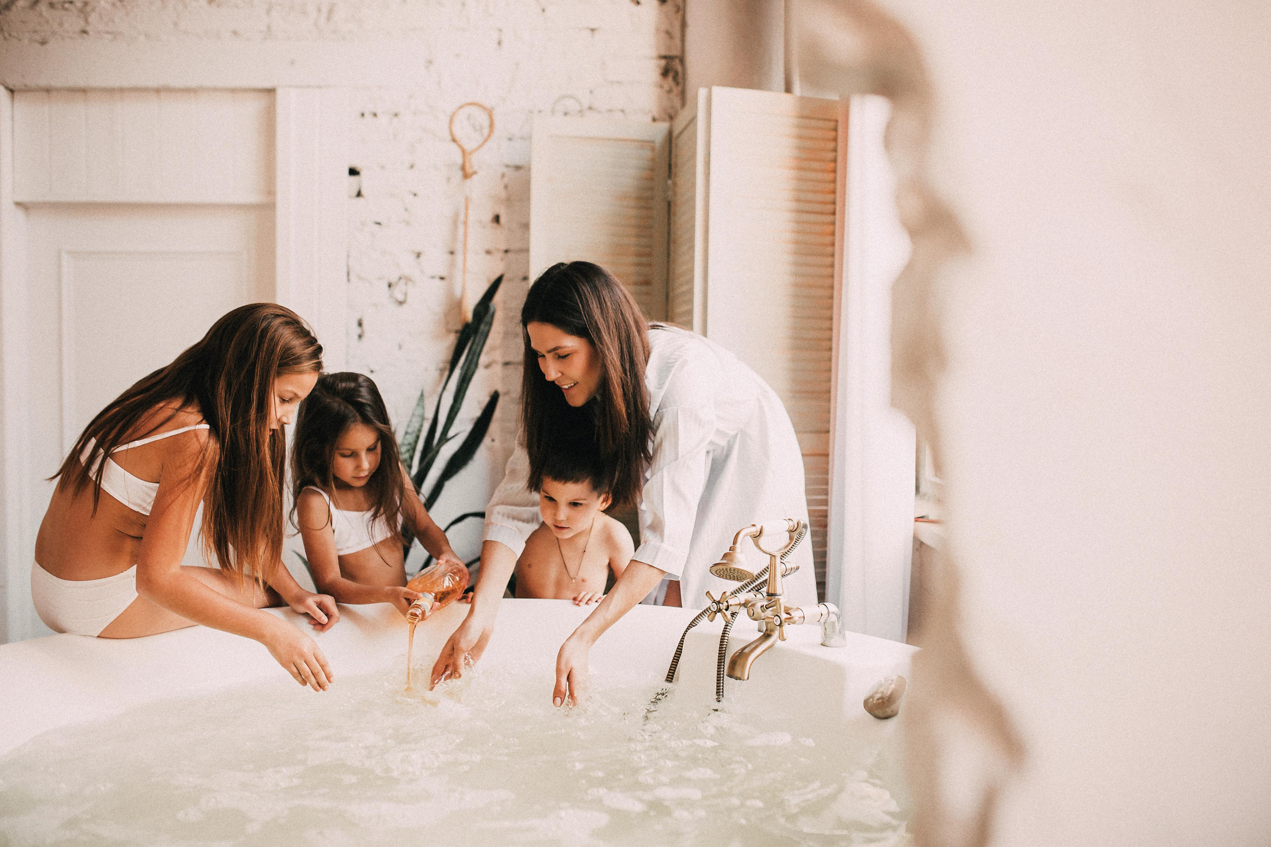 Трое в каноэ. Главная