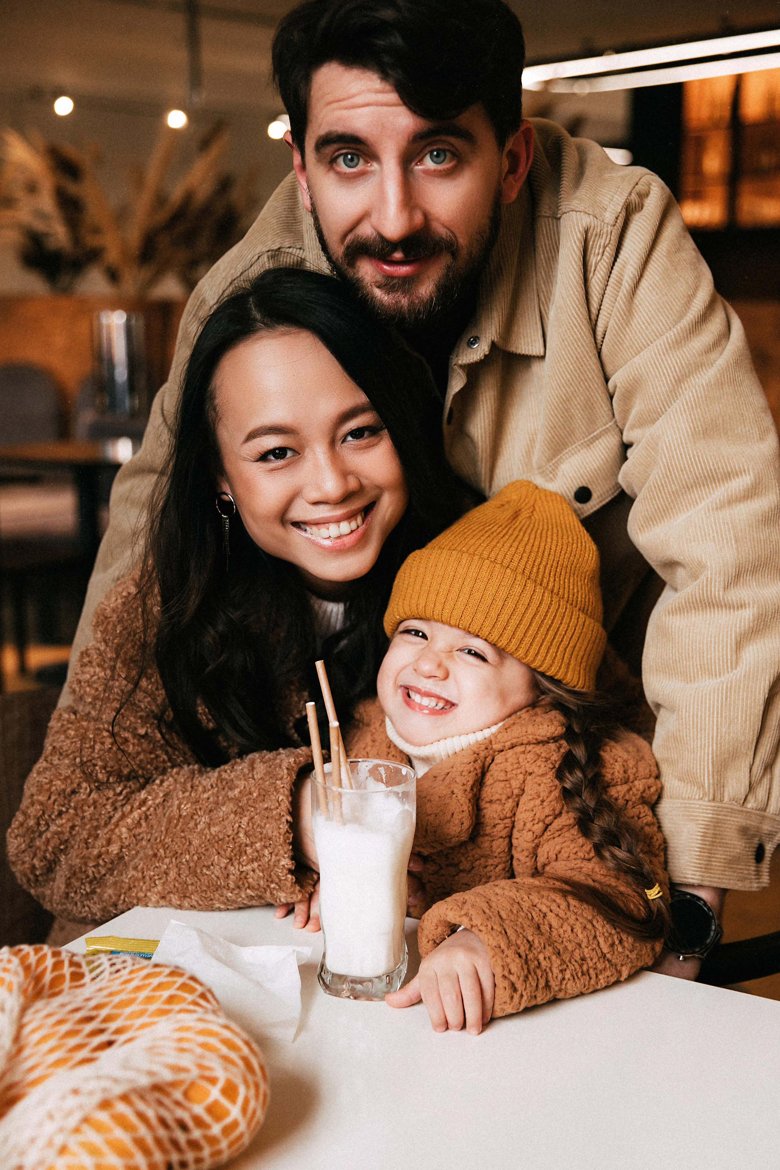 Антон, Линь и Марианна. Главная