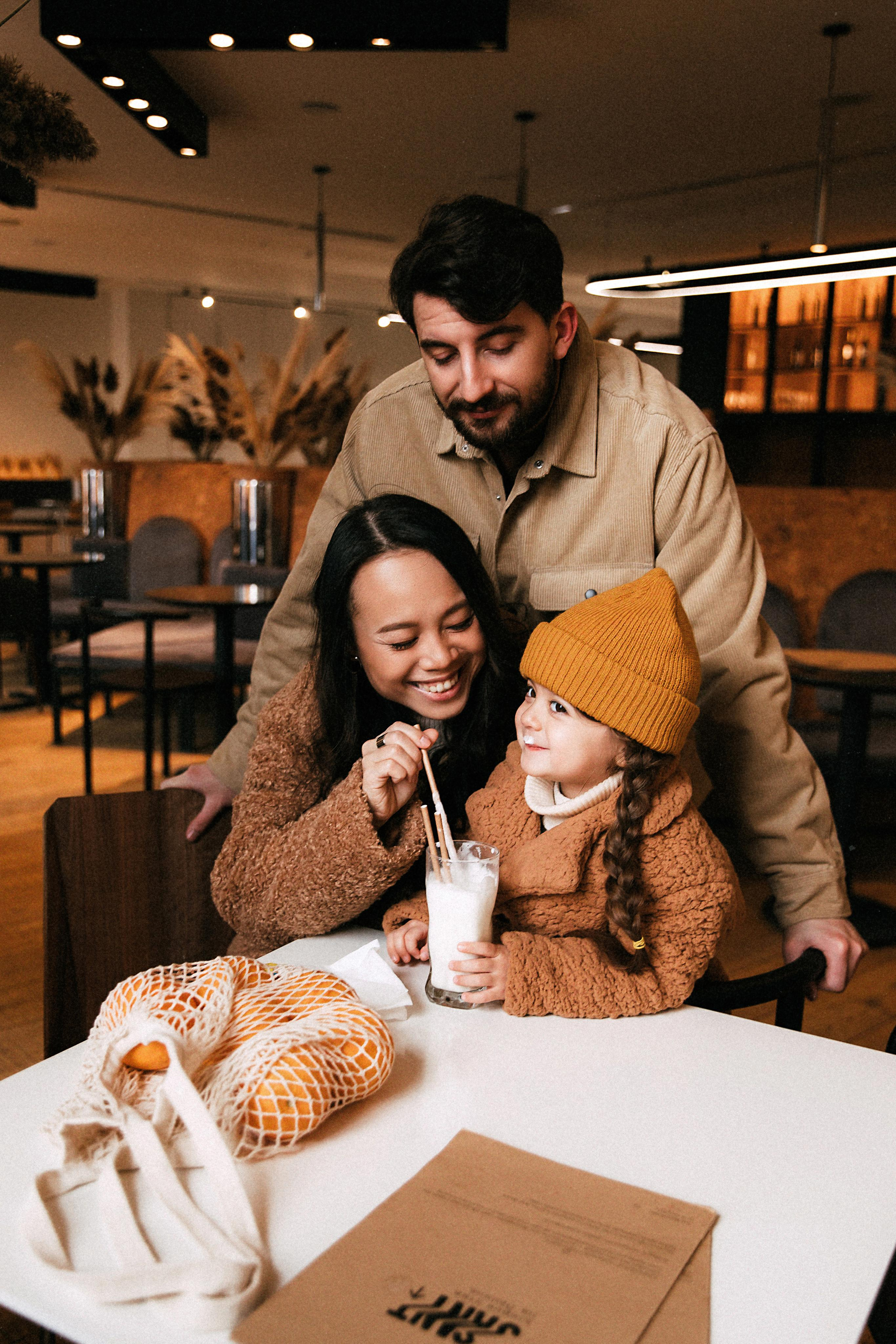 Антон, Линь и Марианна. Главная