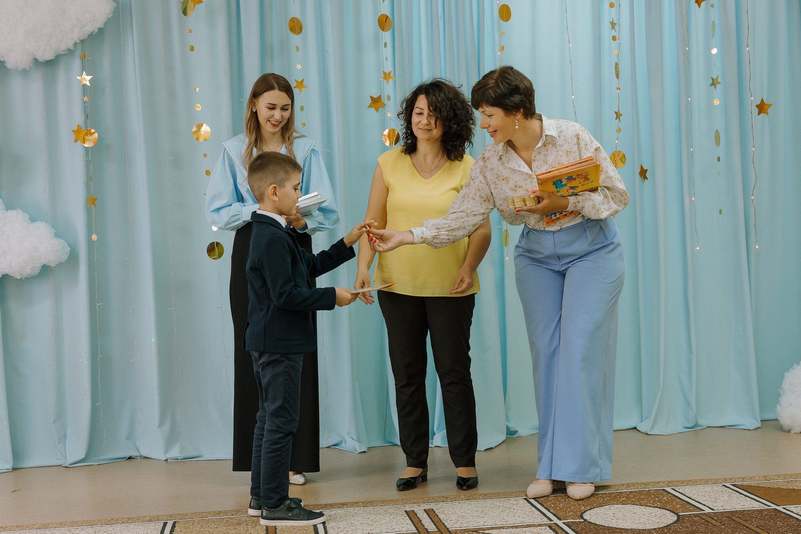 Выпускной в ДС -29. Выпускные альбомы Натальи Бутко: Новороссийск, Анапа, Геленджик