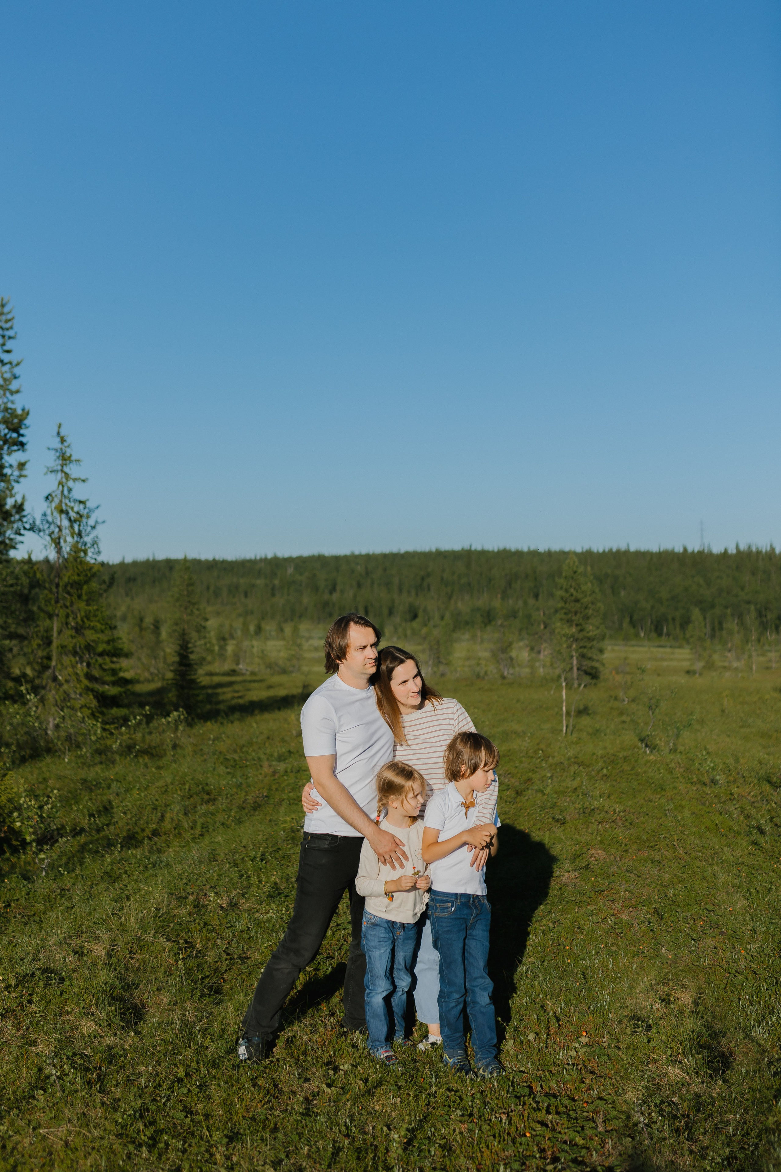 Семейная фотосессия в домике. Фотограф и видеограф в Мурманске, Москве Екатерина Нечаева