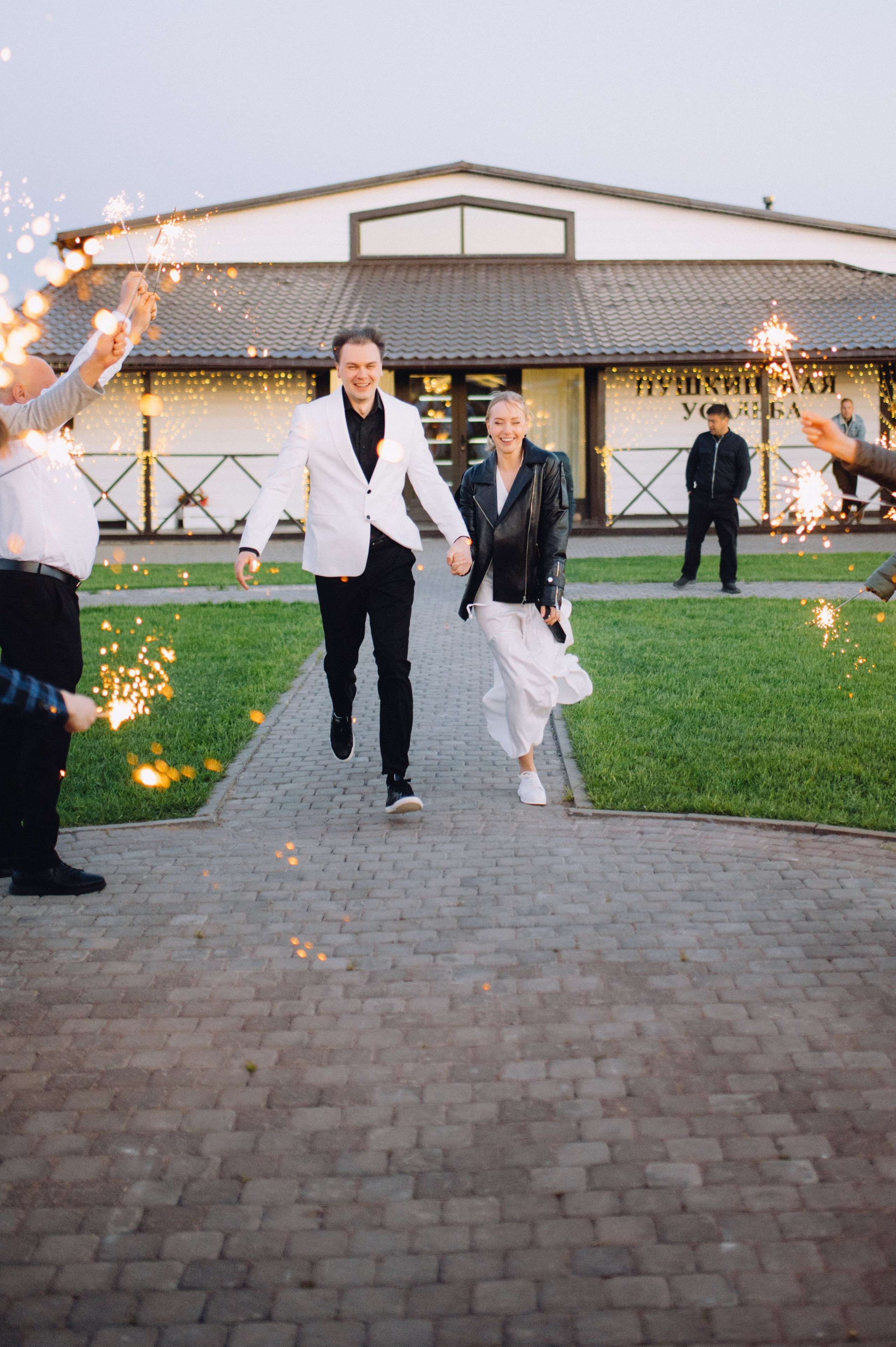 Свадебная фотография. Профессиональный фотограф Алексей Васенцев. Минск, СПБ, Москва