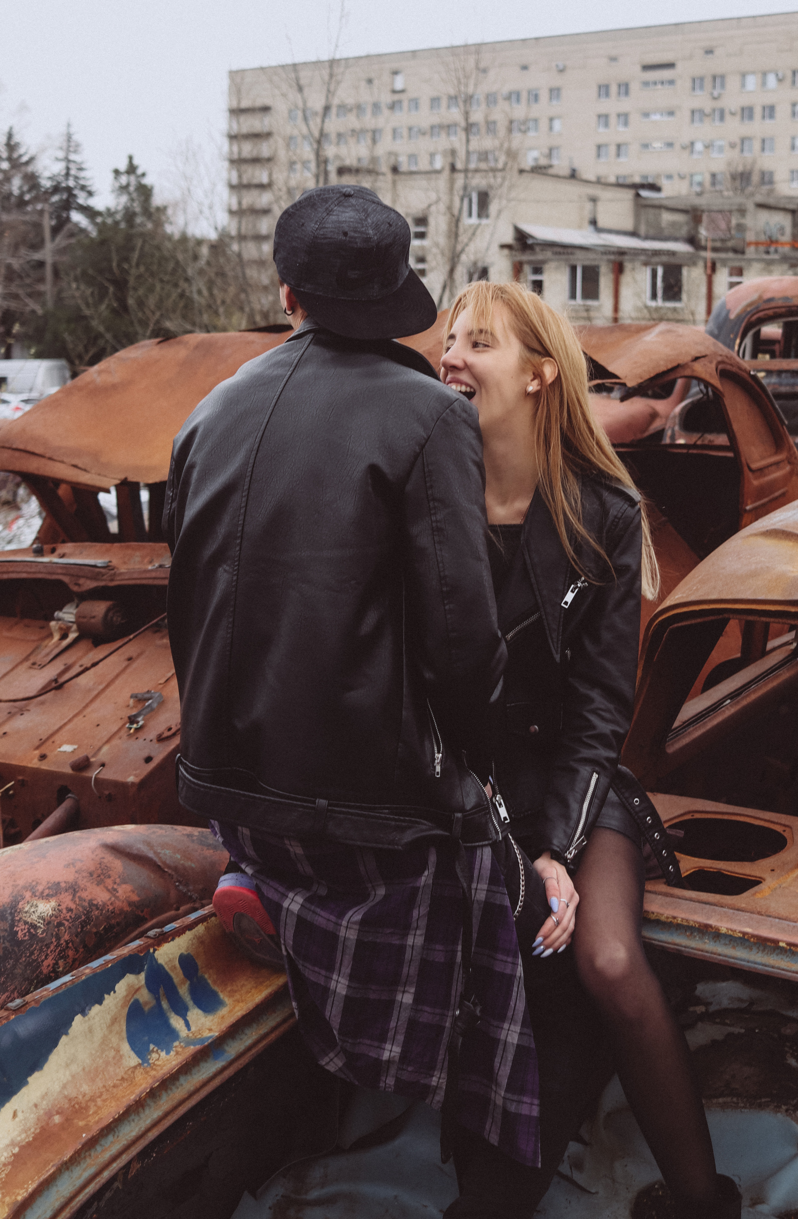 Лавстори среди старых машин. Семейный фотограф Ставрополь Варвара Воробьева