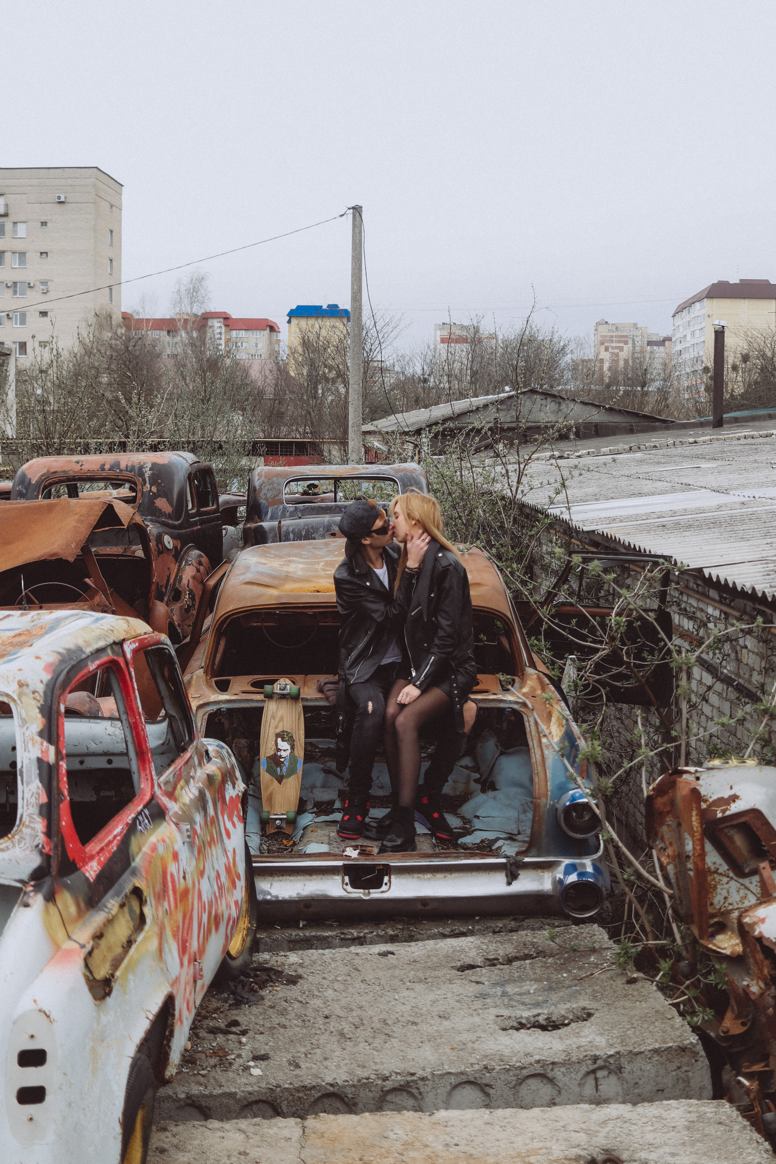 Лавстори среди старых машин. Семейный фотограф Ставрополь Варвара Воробьева